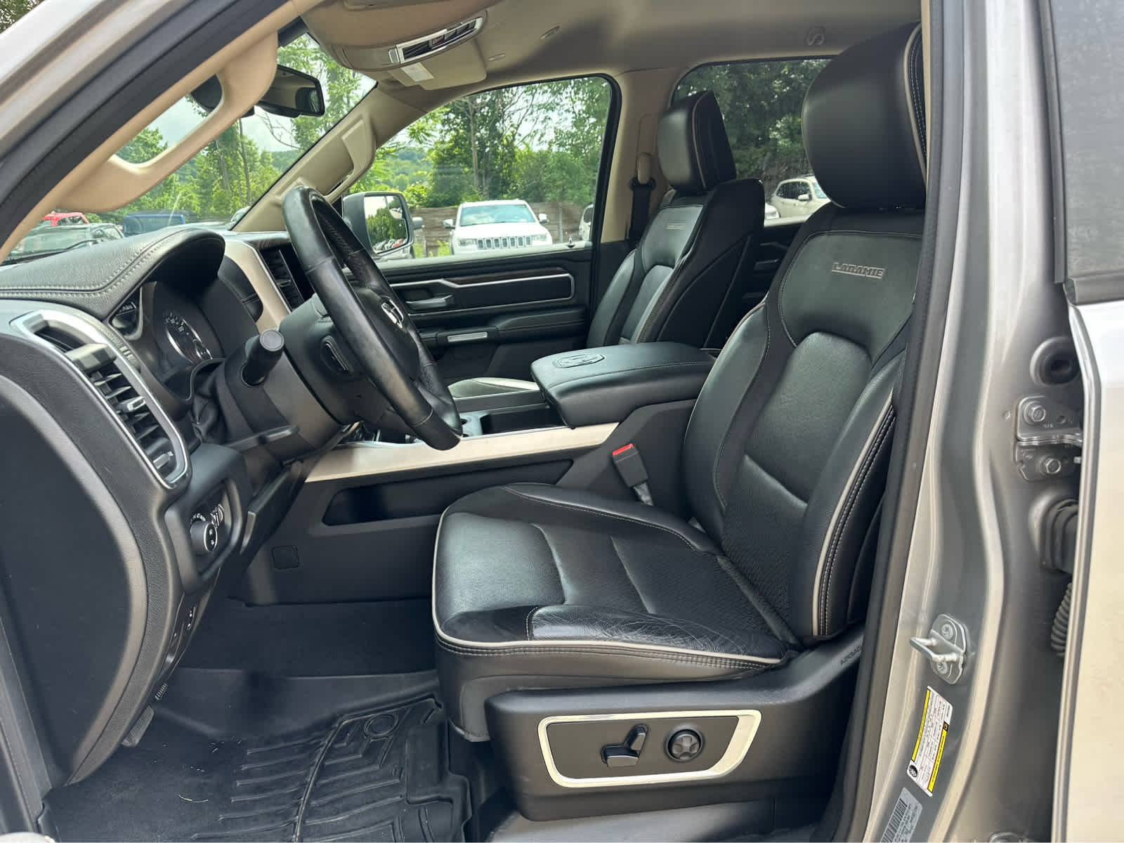 Thumbnail: 2019 RAM 1500 - 10