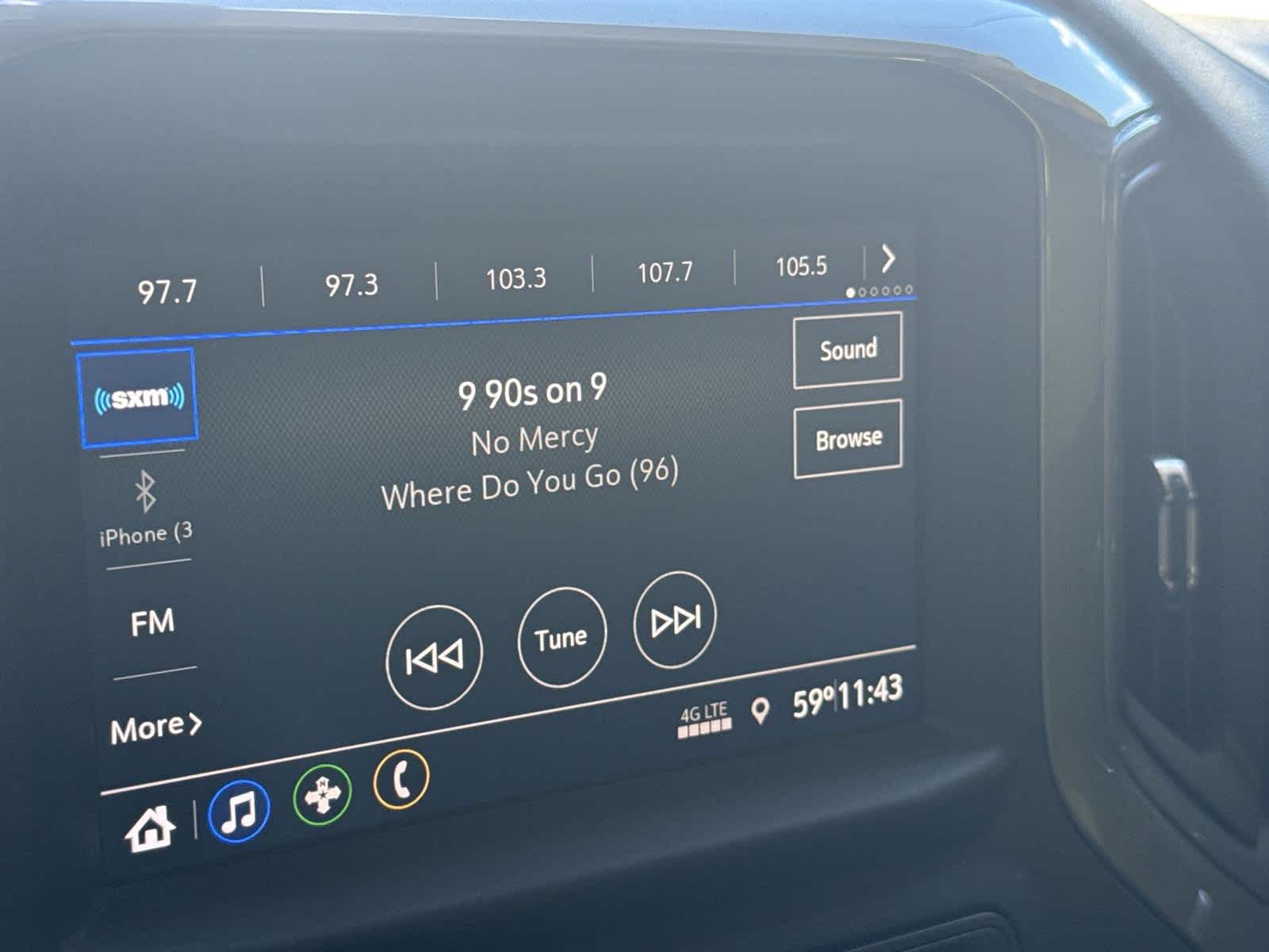 Thumbnail: 2020 Chevrolet Silverado 1500 - 17