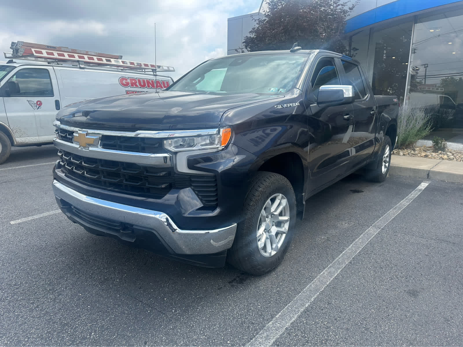 Thumbnail: 2022 Chevrolet Silverado 1500 - 1