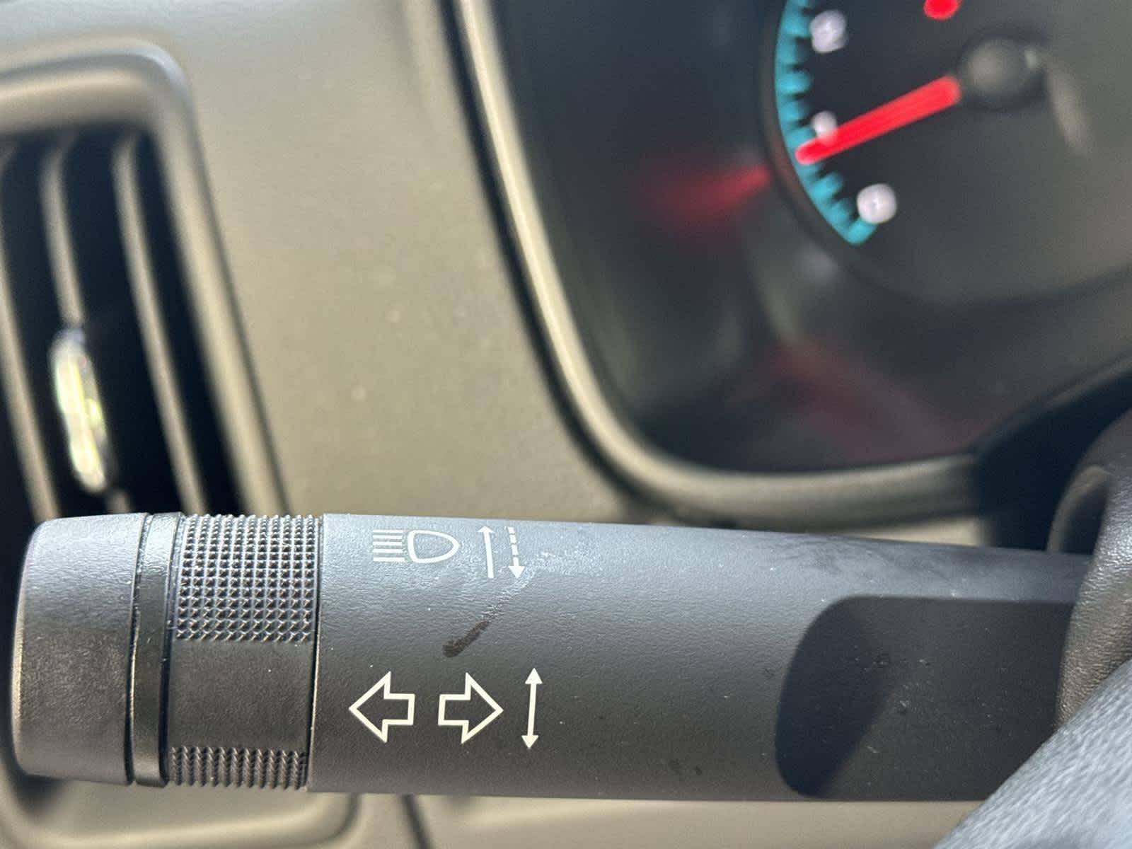 Thumbnail: 2022 Chevrolet Colorado - 25