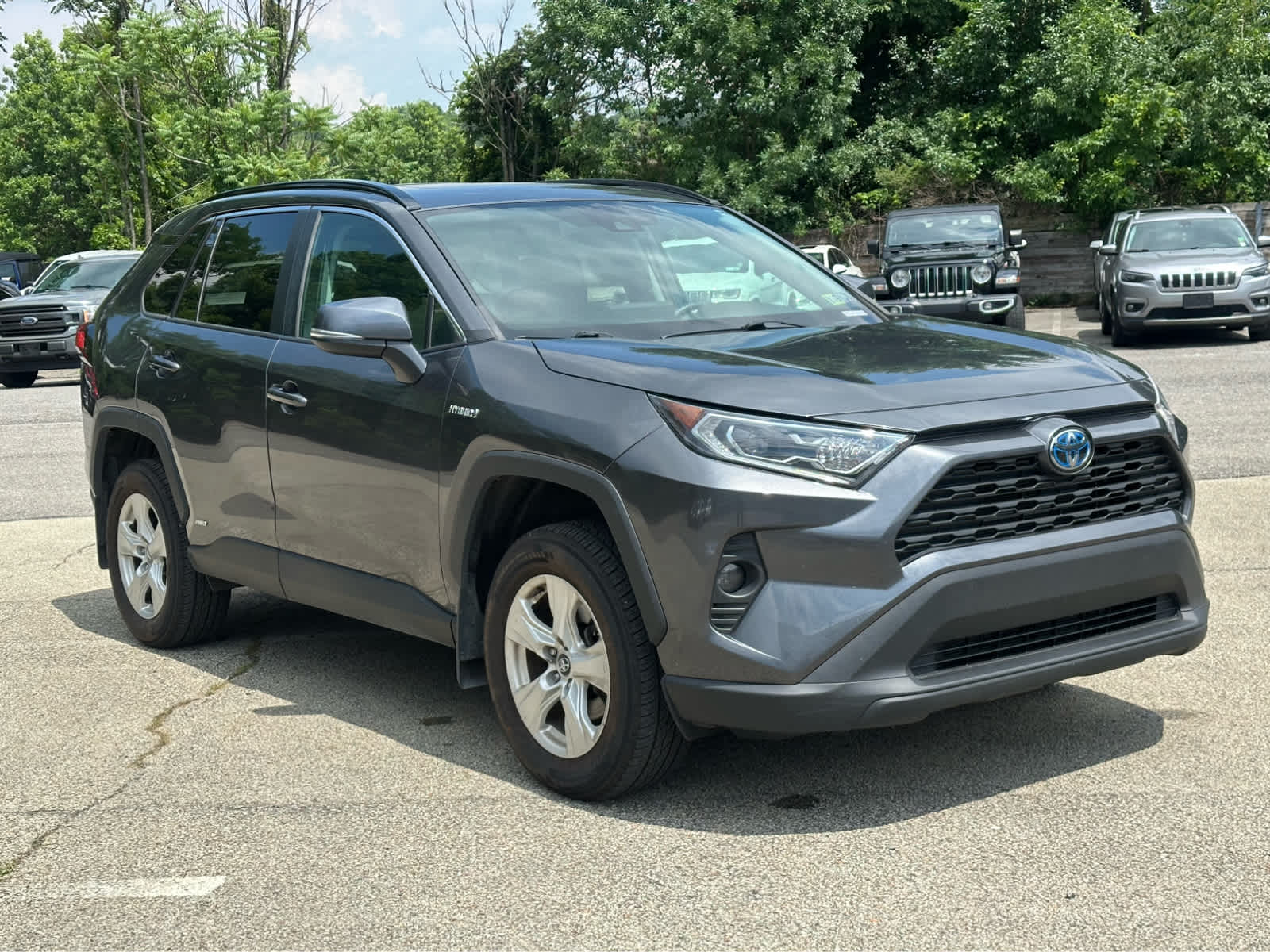 Thumbnail: 2021 Toyota RAV4 - 3