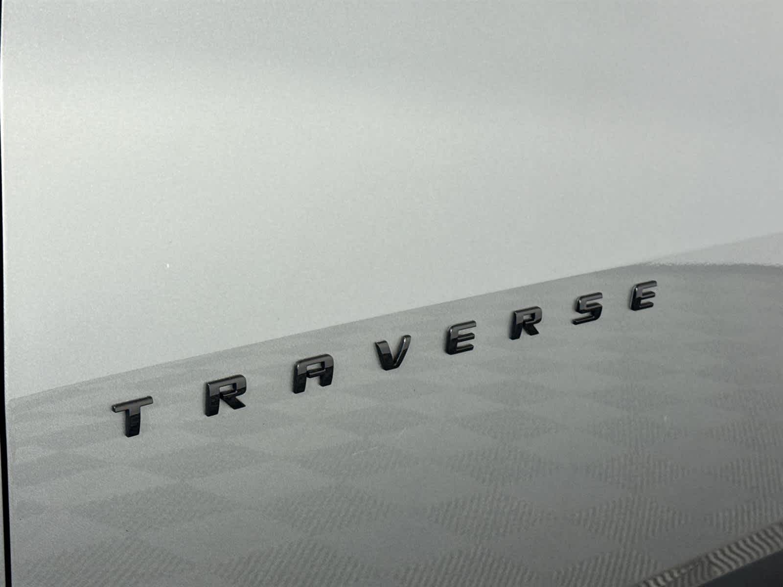 Thumbnail: 2023 Chevrolet Traverse - 10