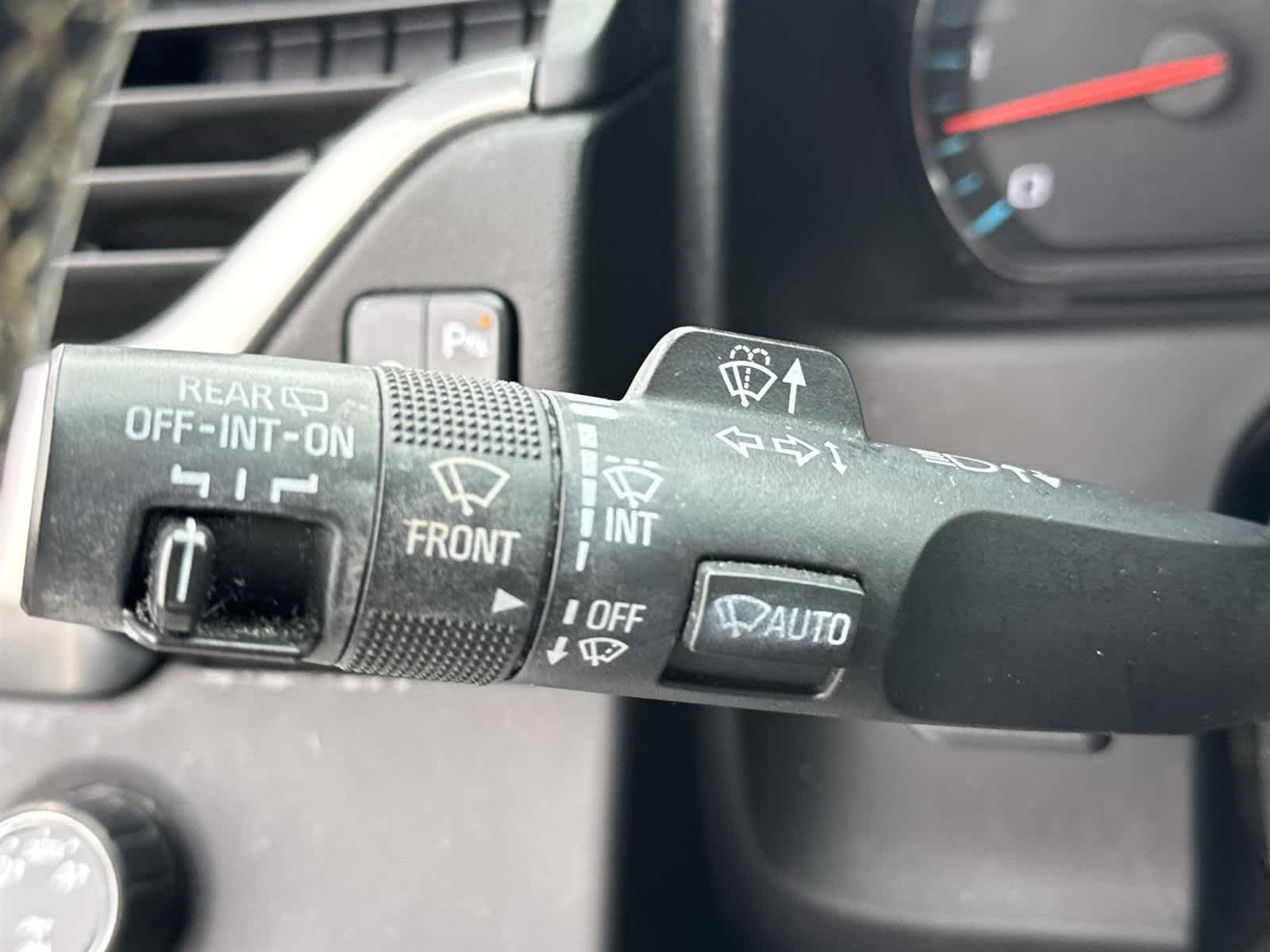 Thumbnail: 2016 Chevrolet Tahoe - 27