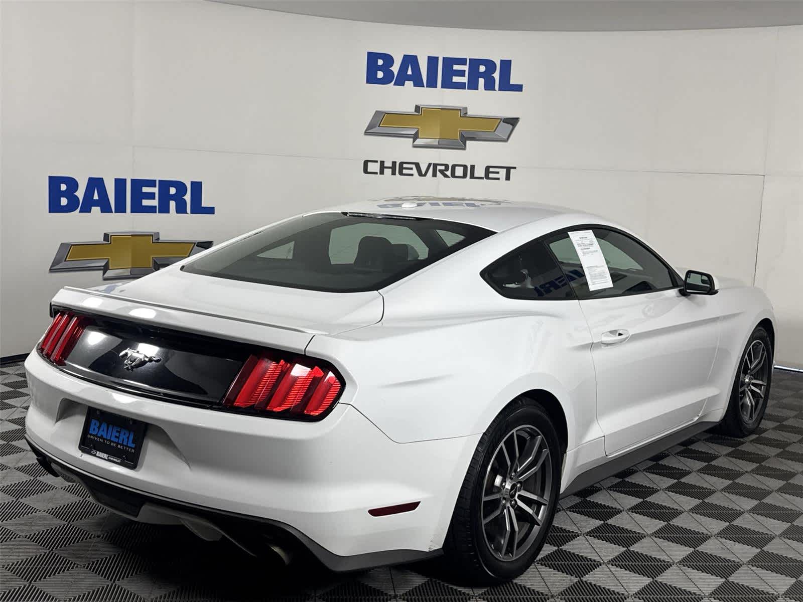 Thumbnail: 2017 Ford Mustang - 5