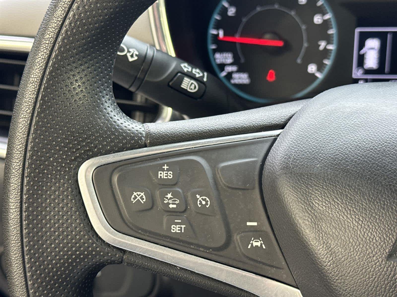 Thumbnail: 2023 Chevrolet Equinox - 24