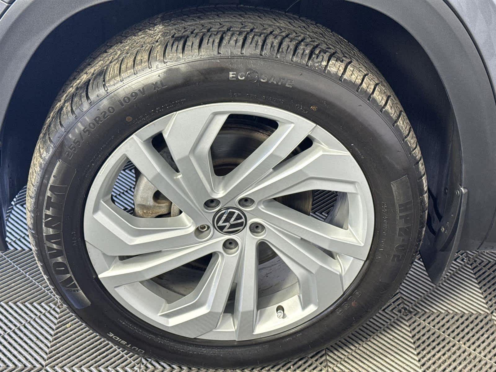 Thumbnail: 2022 Volkswagen Atlas - 10