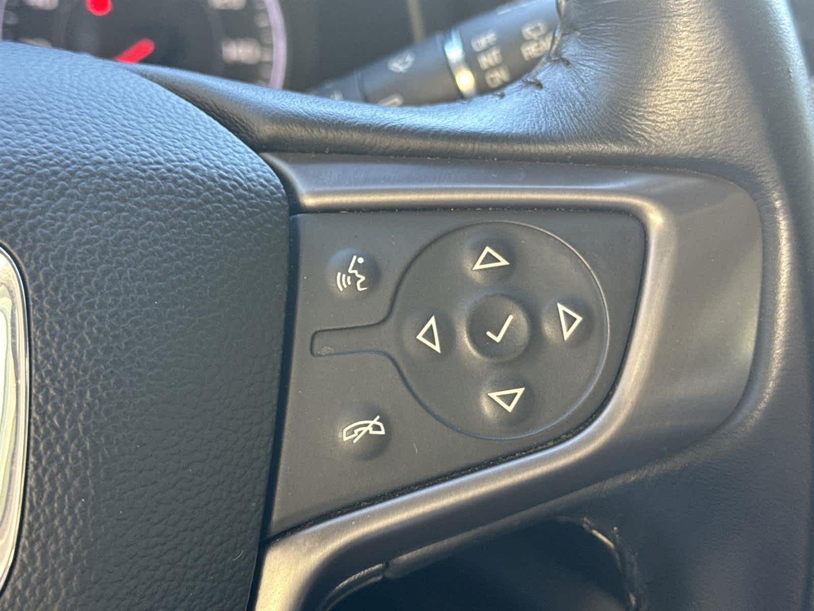 Thumbnail: 2017 GMC Acadia - 28