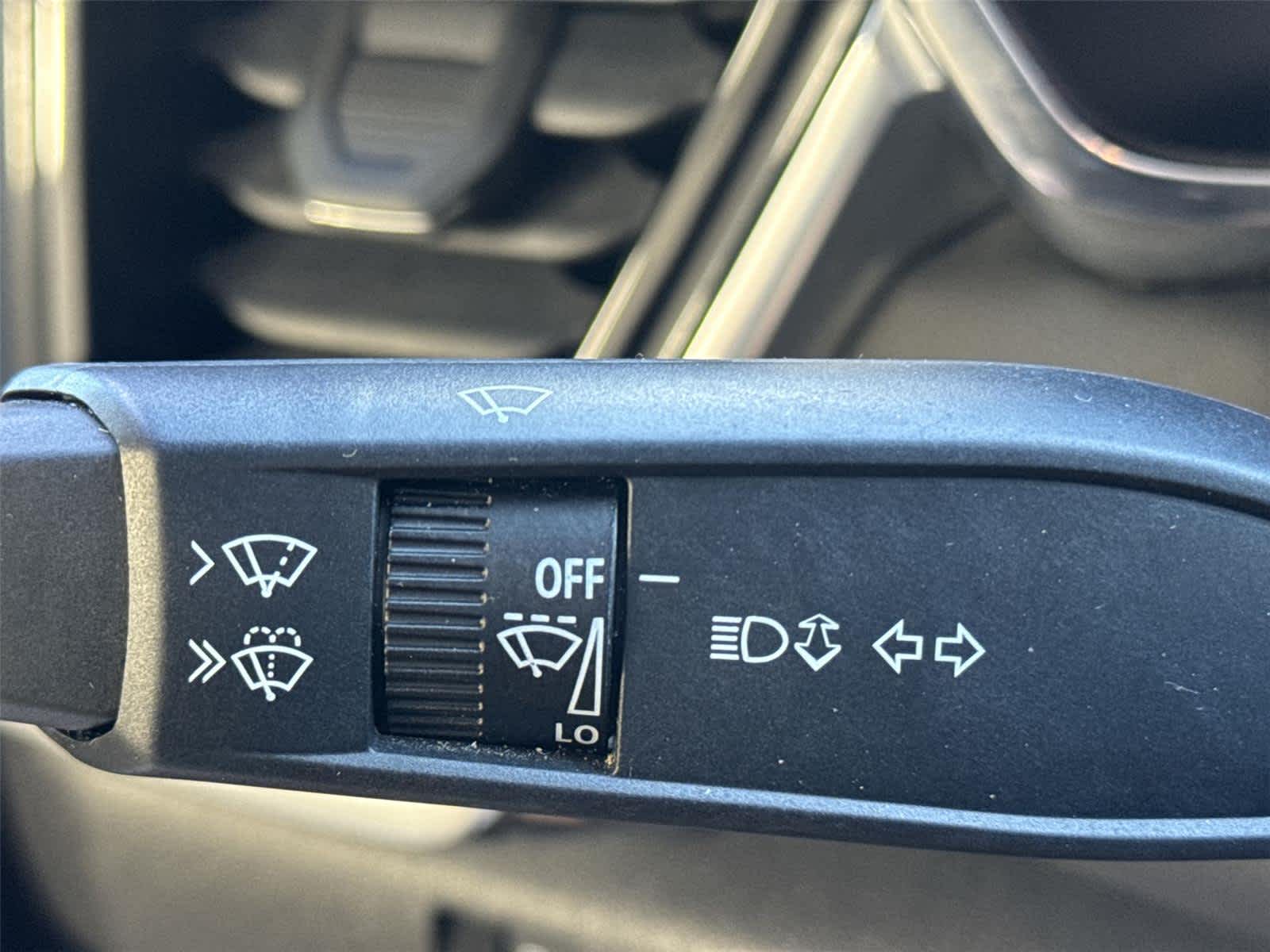 Thumbnail: 2024 GMC Canyon - 27