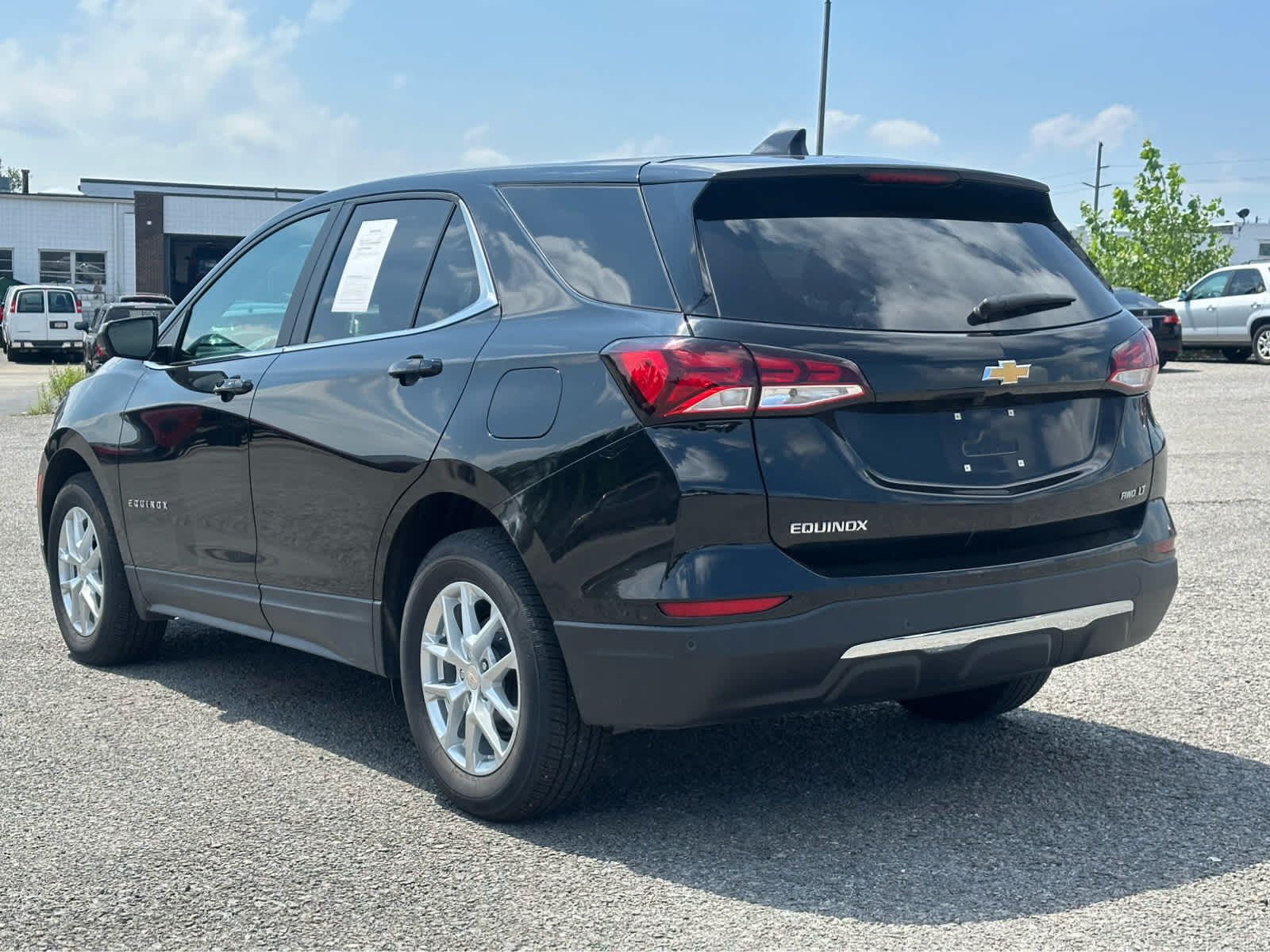 Thumbnail: 2022 Chevrolet Equinox - 22
