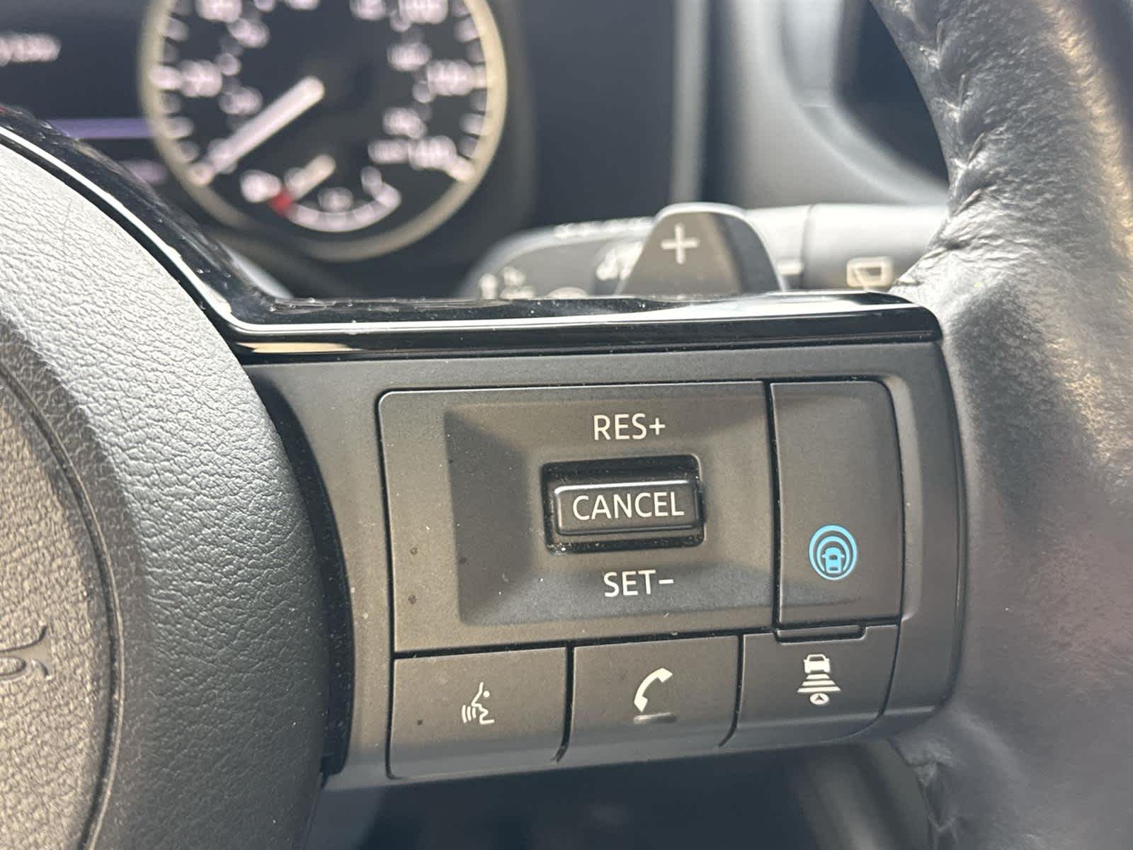 Thumbnail: 2022 Nissan Rogue - 25