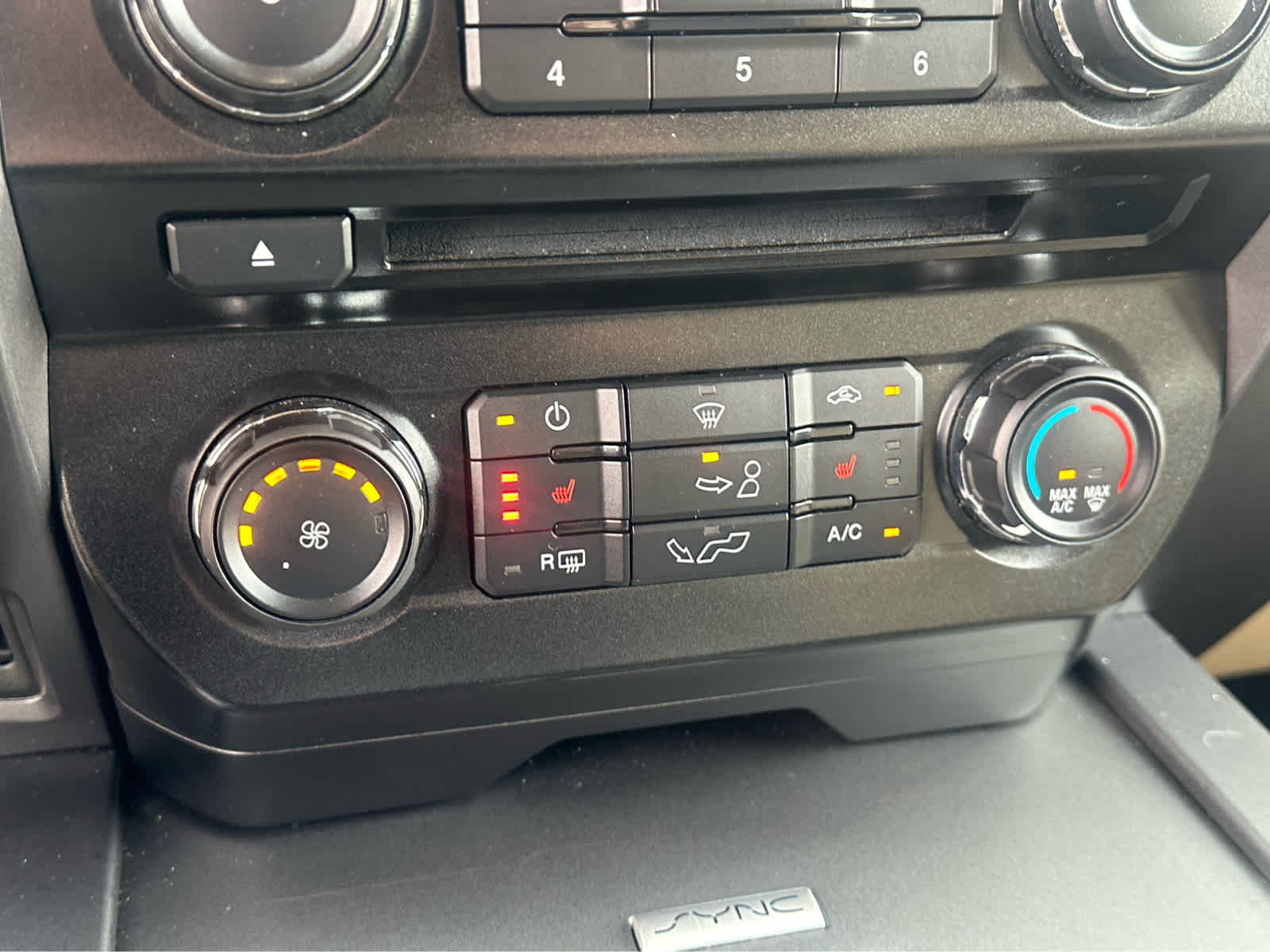 Thumbnail: 2015 Ford F-150 - 16
