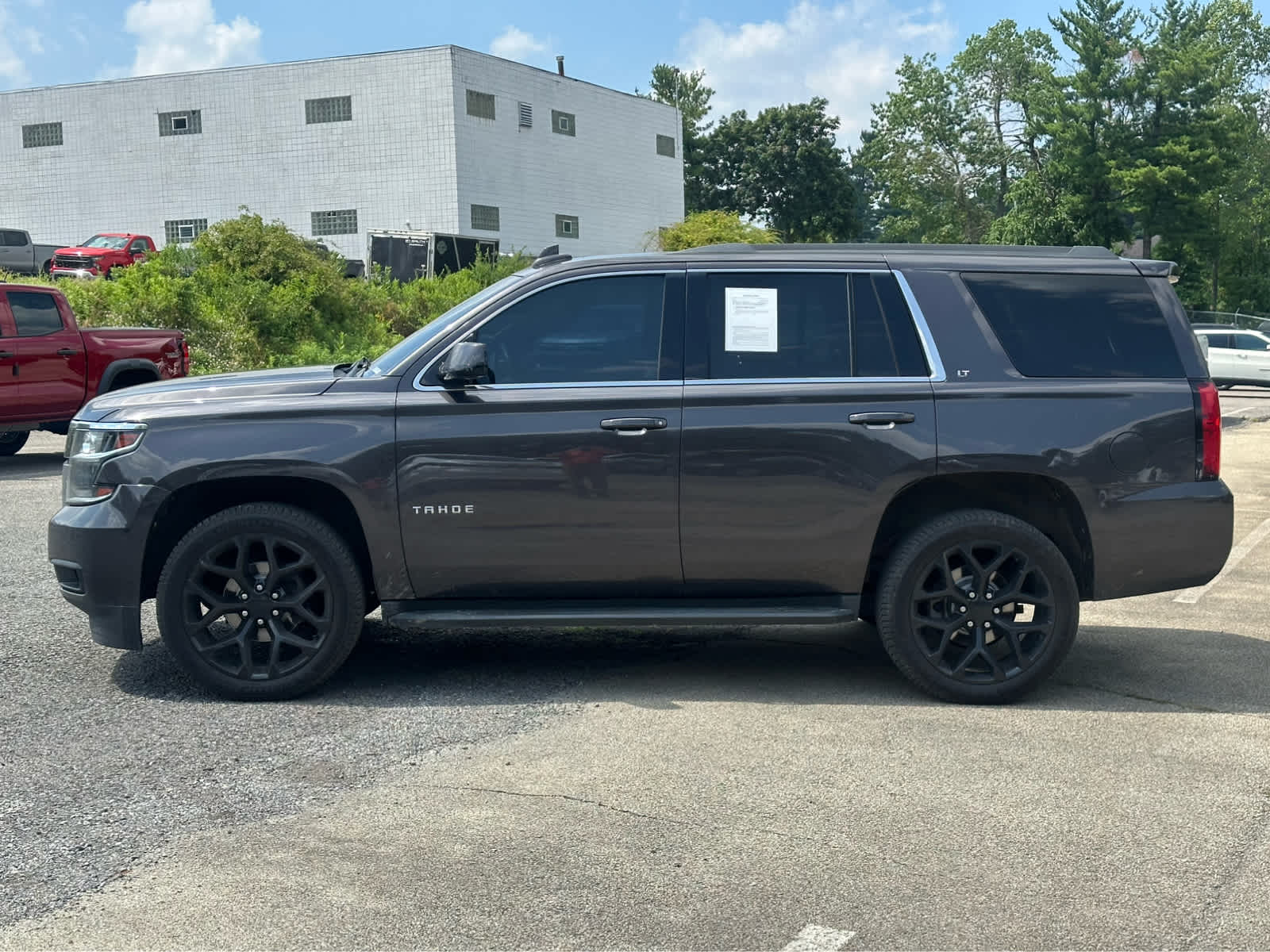Thumbnail: 2017 Chevrolet Tahoe - 4