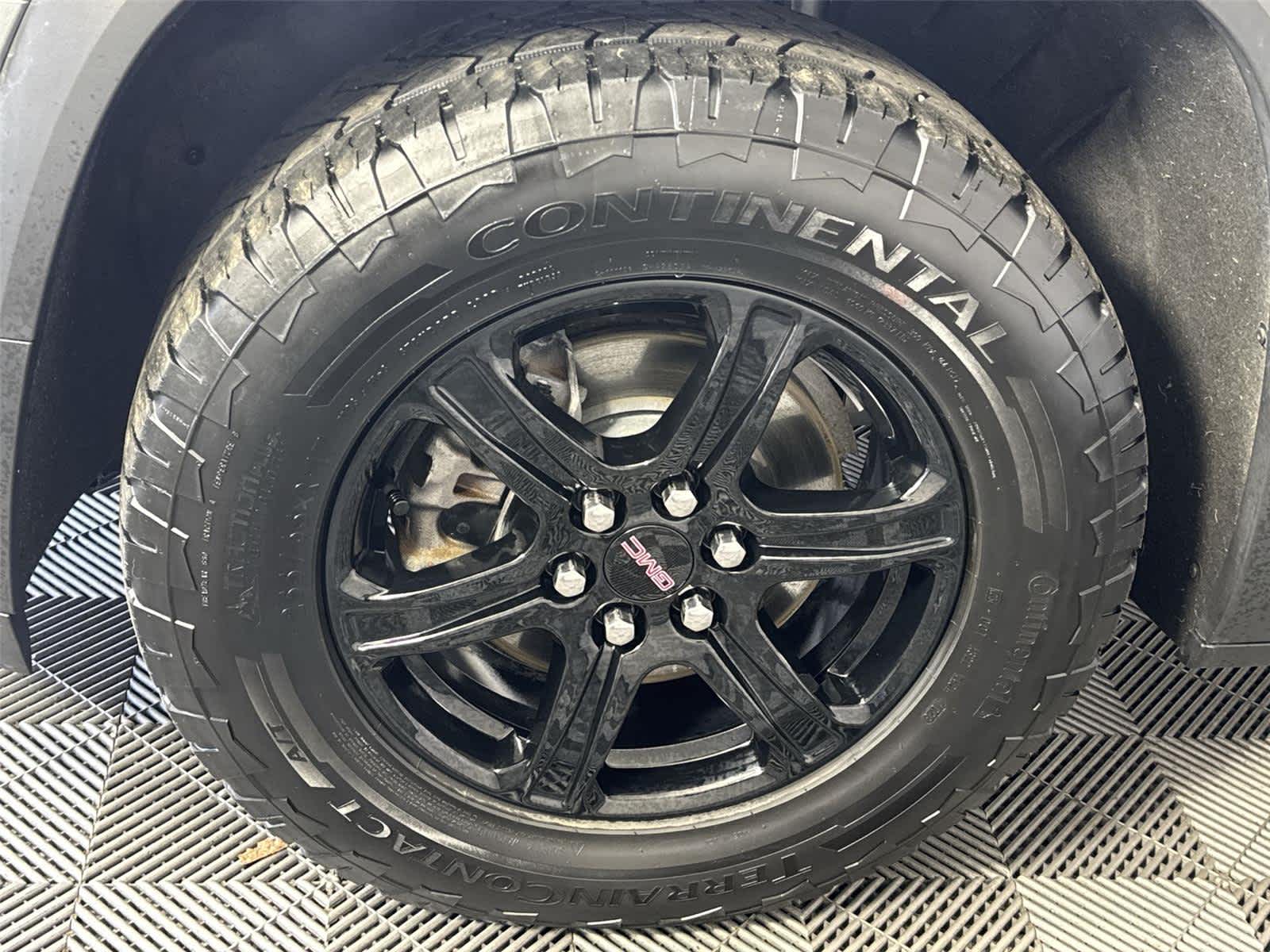 Thumbnail: 2023 GMC Acadia - 10