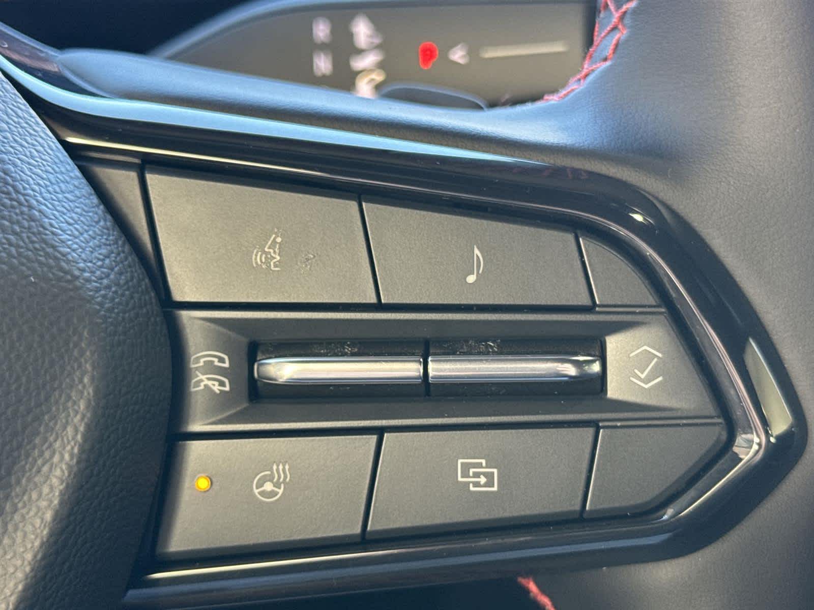 Thumbnail: 2026 Chevrolet Traverse - 26