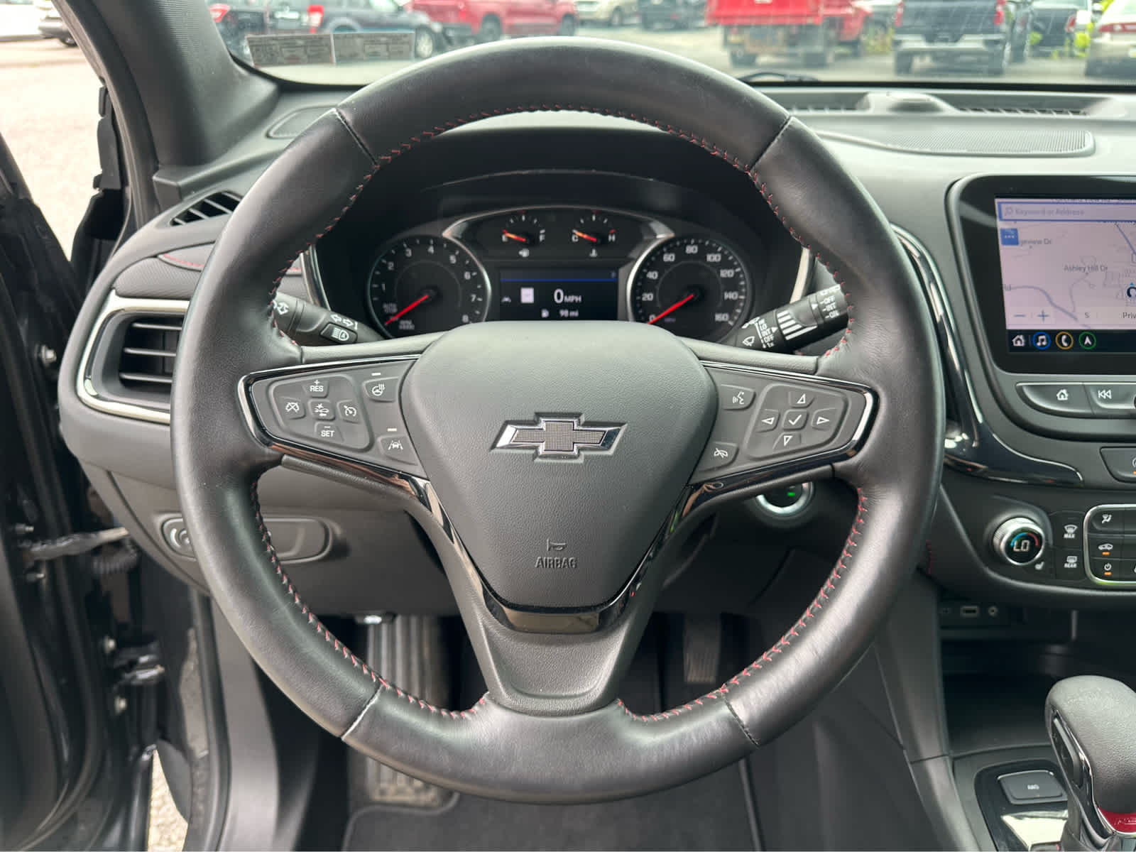 Thumbnail: 2022 Chevrolet Equinox - 10