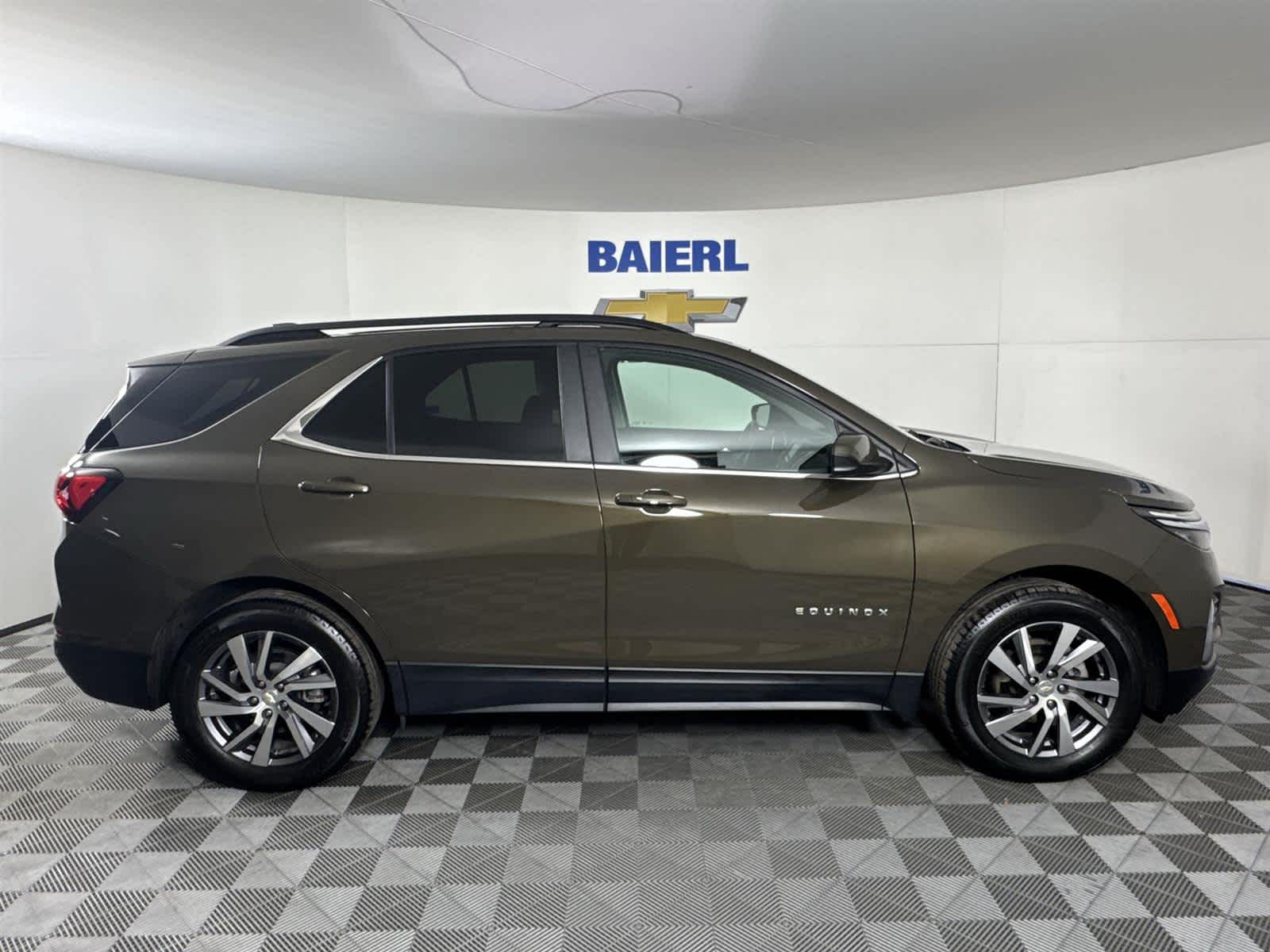 Thumbnail: 2023 Chevrolet Equinox - 6