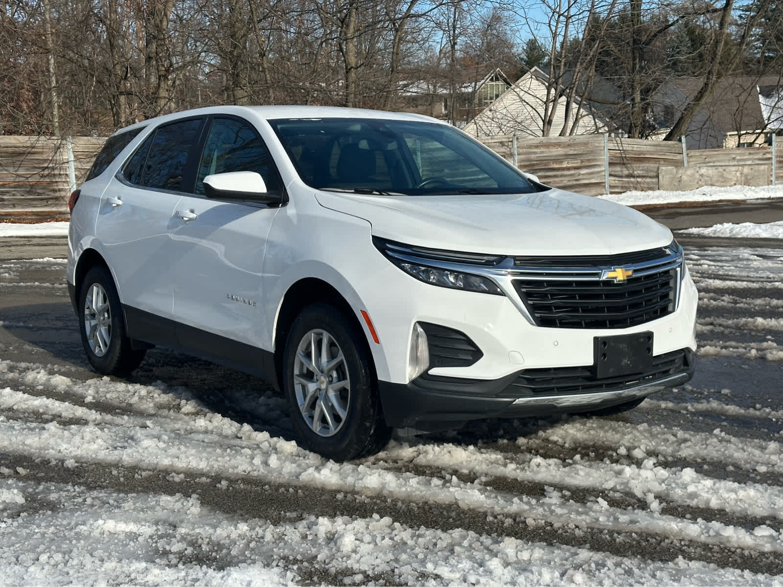 Thumbnail: 2022 Chevrolet Equinox - 3