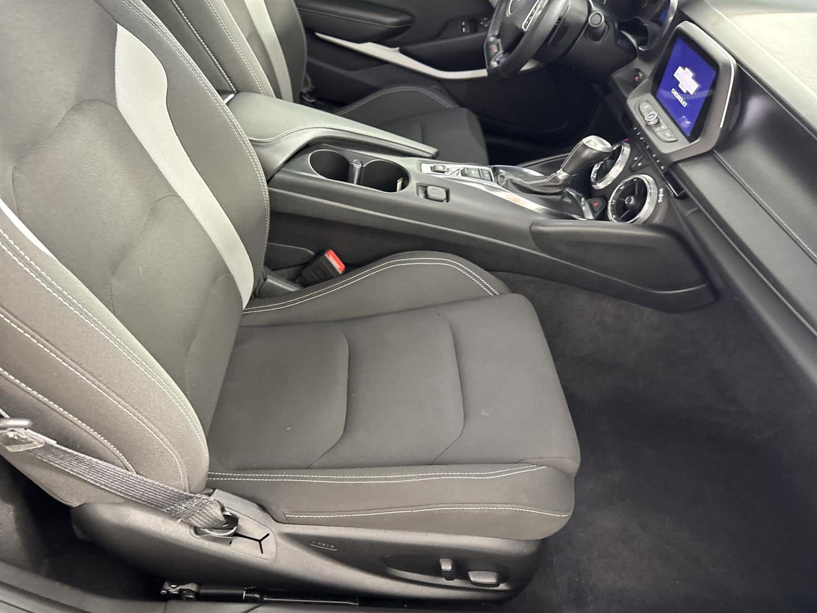 Thumbnail: 2020 Chevrolet Camaro - 15