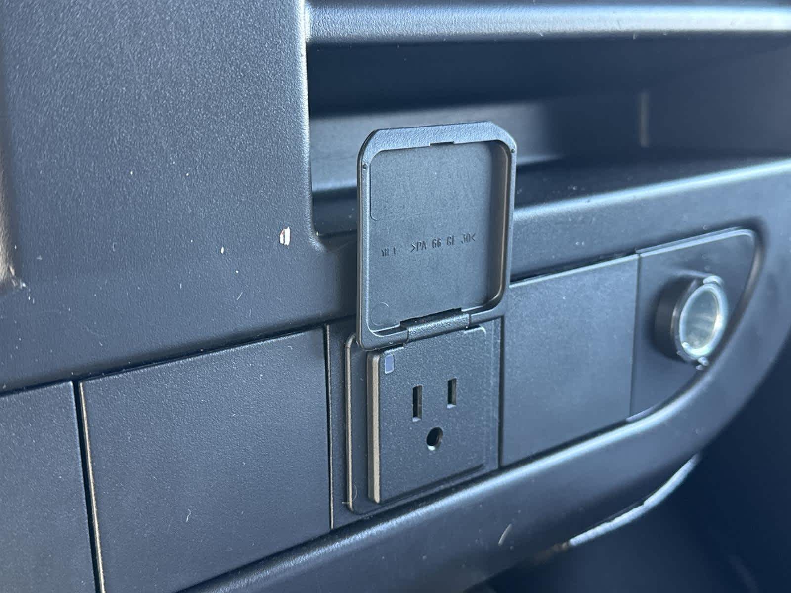 Thumbnail: 2024 GMC Savana - 28