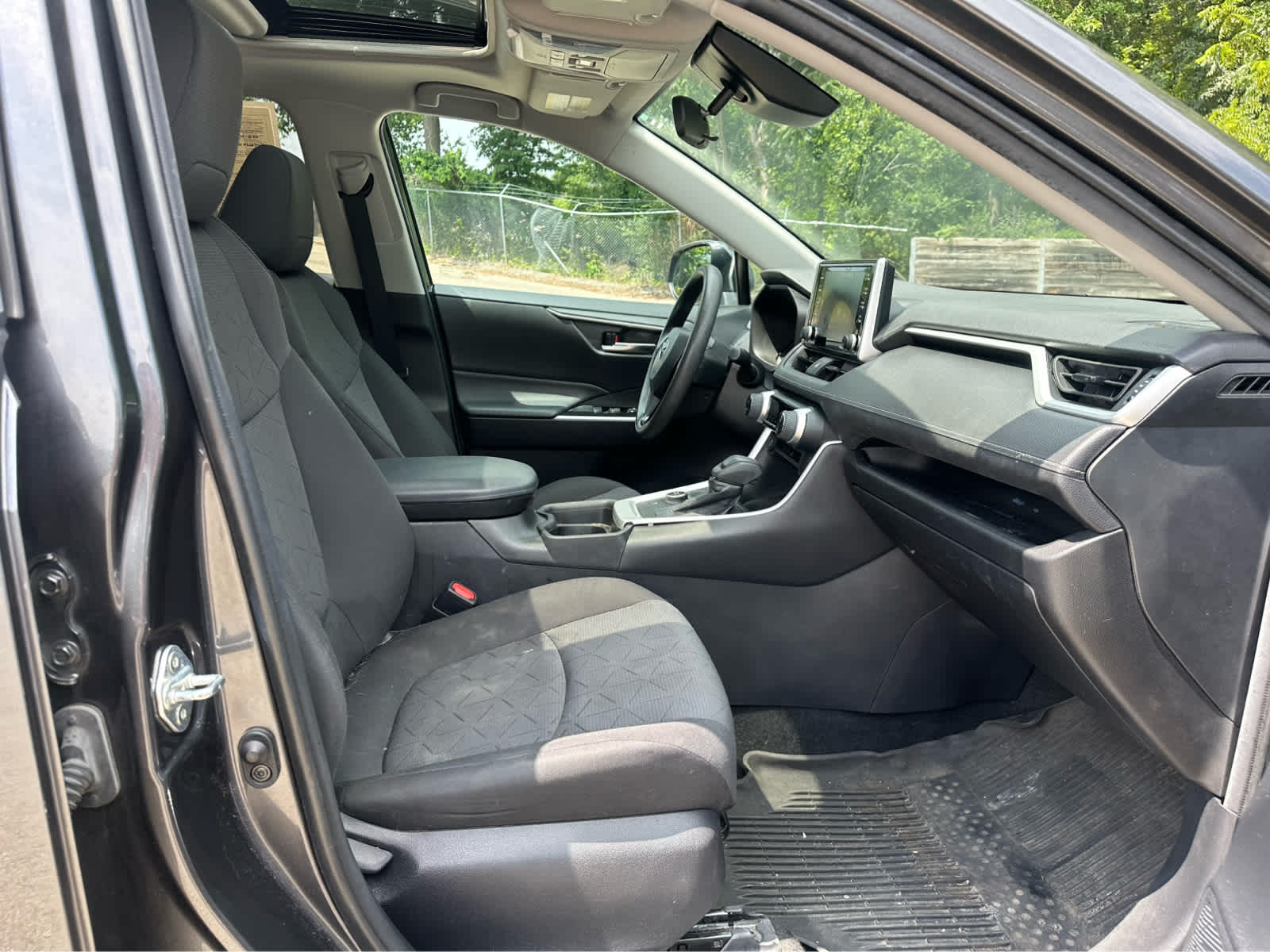 Thumbnail: 2021 Toyota RAV4 - 20