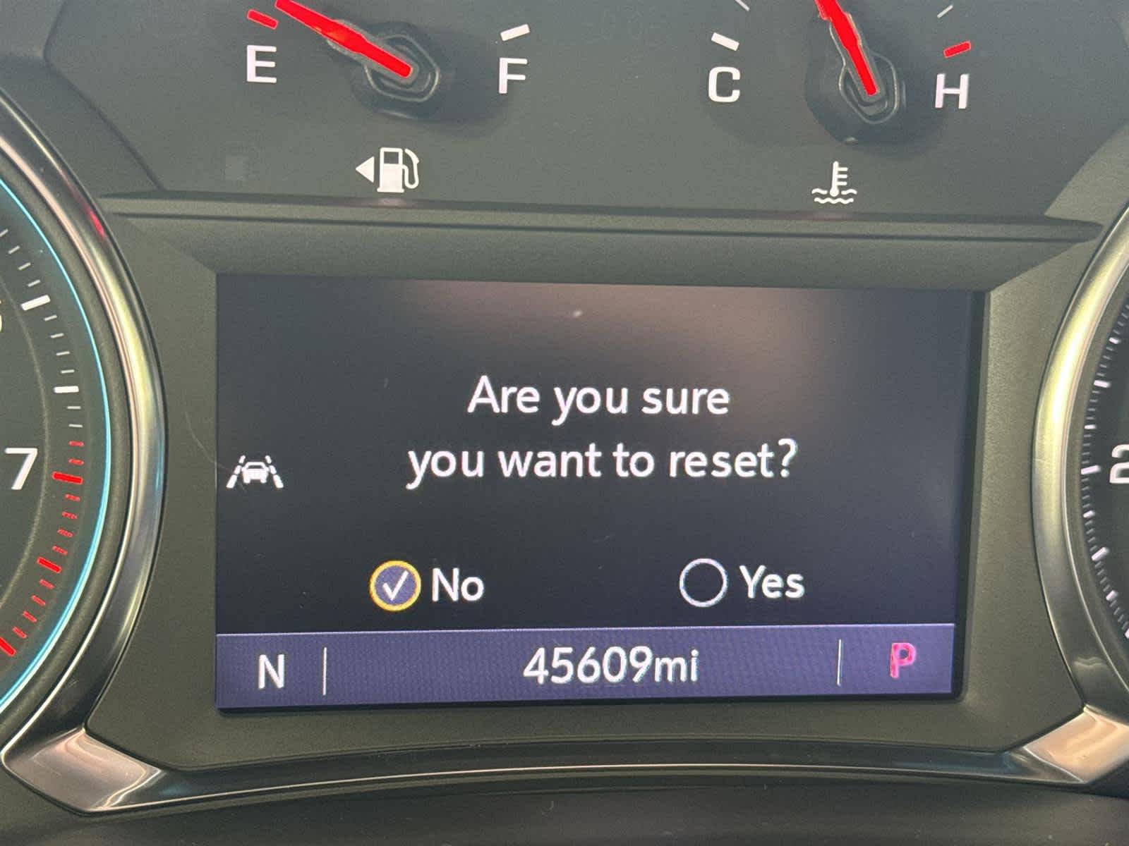 Thumbnail: 2023 Chevrolet Traverse - 32