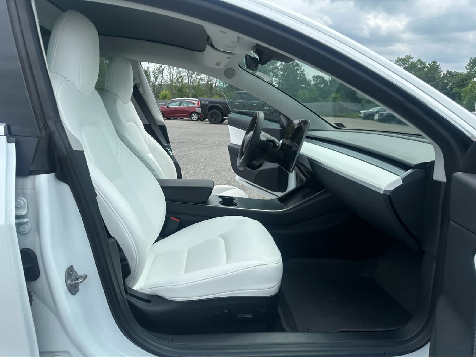 Thumbnail: 2018 Tesla Model 3 - 20