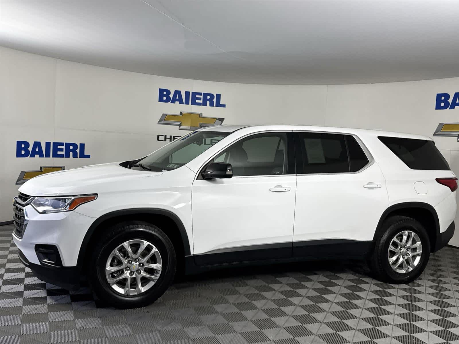 Thumbnail: 2021 Chevrolet Traverse - 2