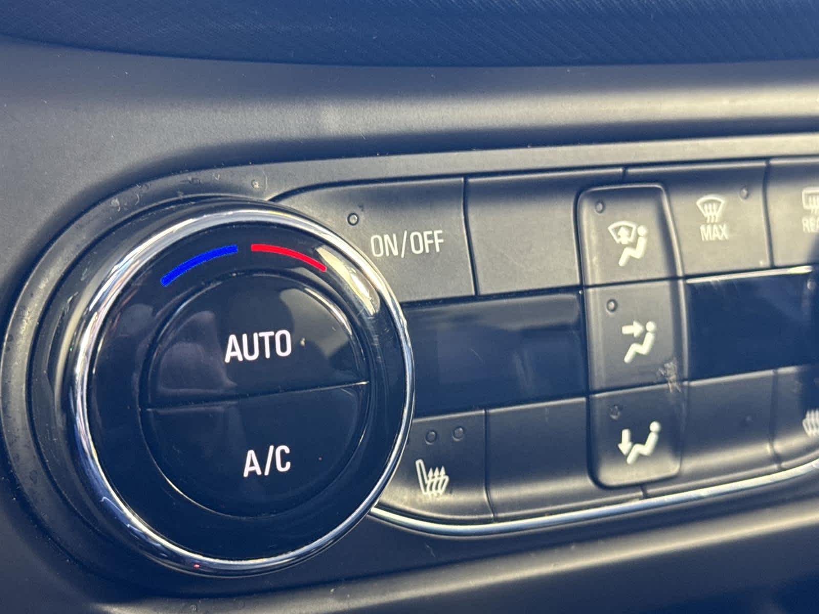 Thumbnail: 2021 Chevrolet TrailBlazer - 19