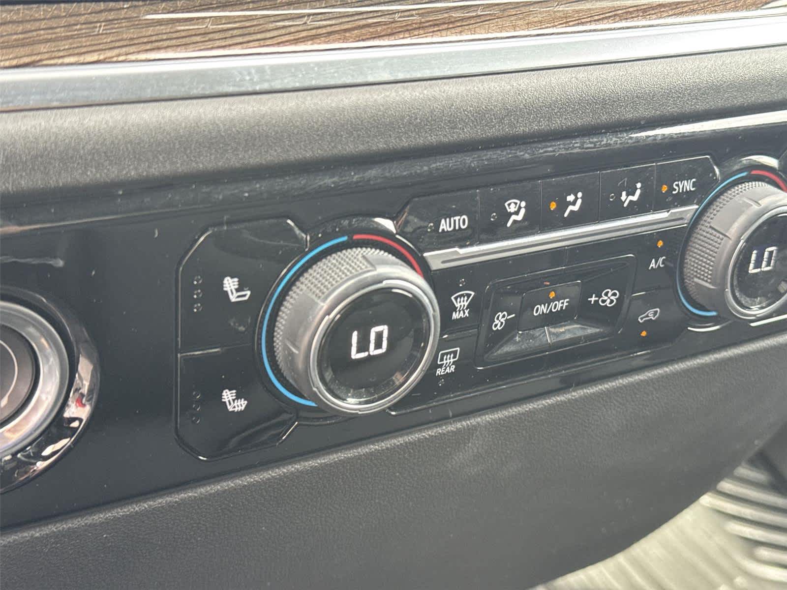 Thumbnail: 2022 Chevrolet Silverado 1500 - 20