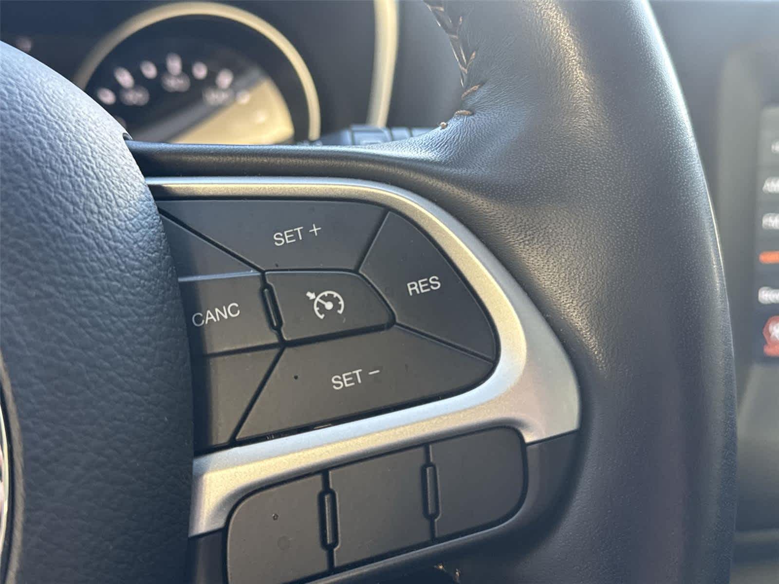 Thumbnail: 2019 Jeep Compass - 24