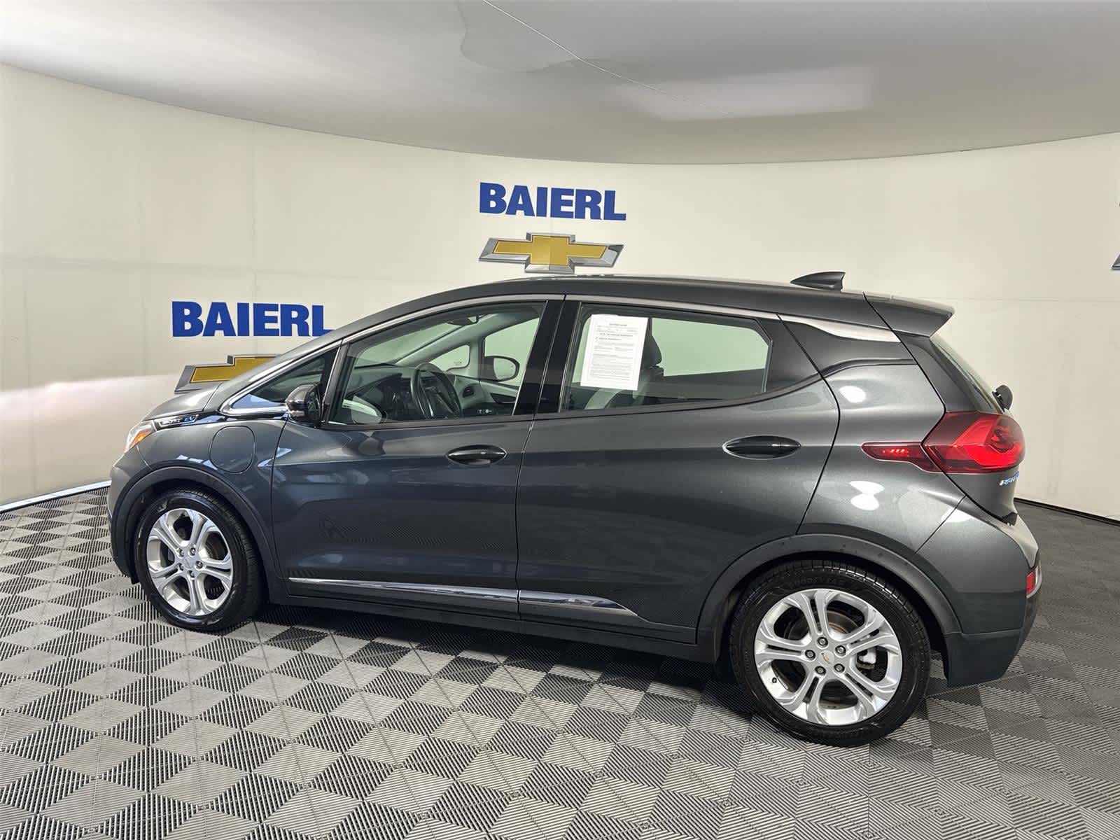 Thumbnail: 2017 Chevrolet Bolt EV - 2