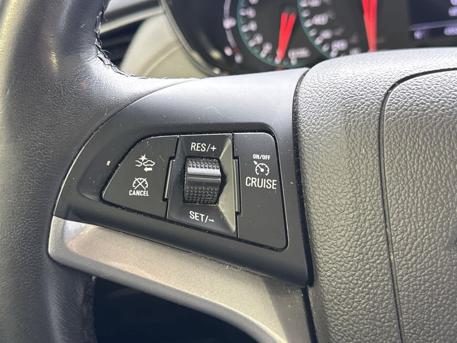 Thumbnail: 2019 Chevrolet Trax - 26