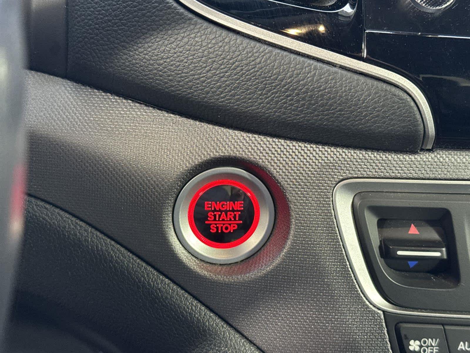 Thumbnail: 2023 Honda Ridgeline - 28