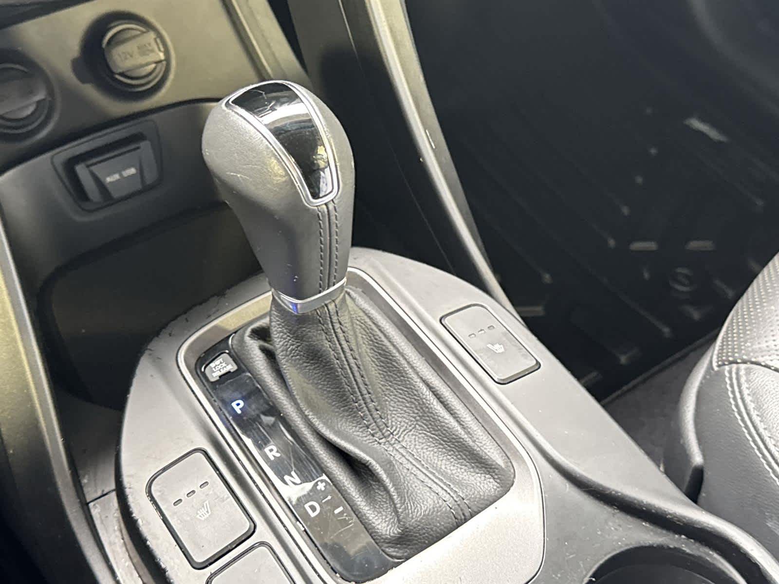 Thumbnail: 2016 Hyundai Santa Fe - 20