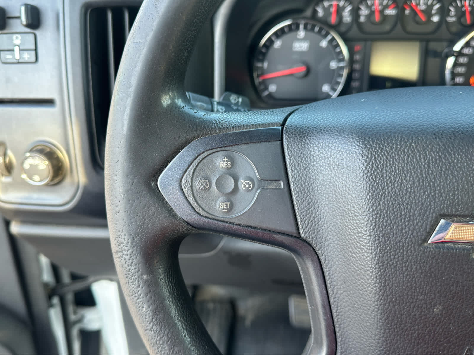 Thumbnail: 2016 Chevrolet Silverado 3500 - 14