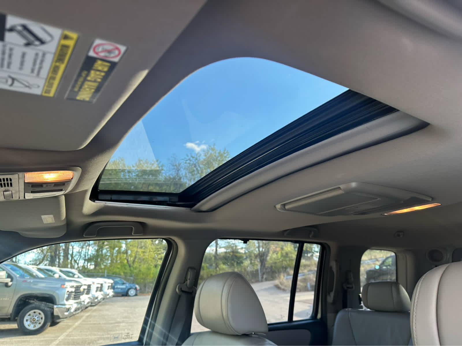 Thumbnail: 2010 Honda Pilot - 10