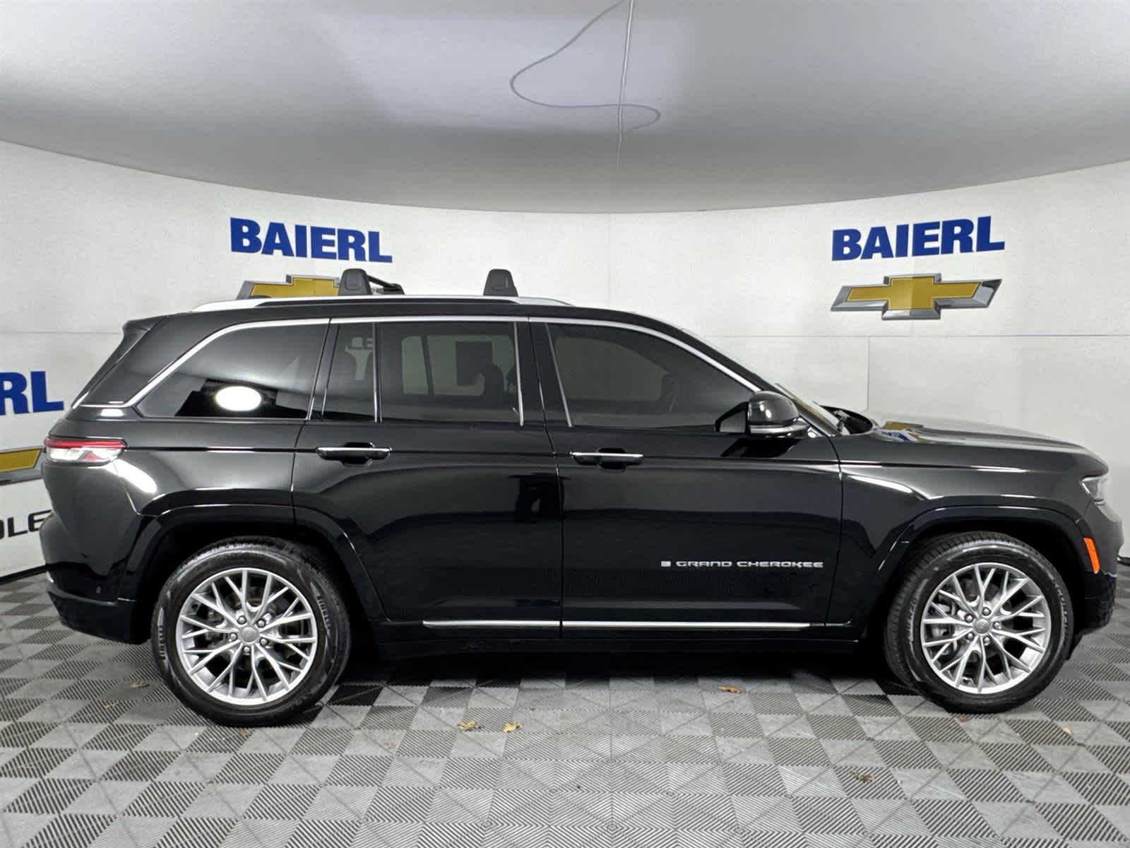 Thumbnail: 2022 Jeep Grand Cherokee - 6