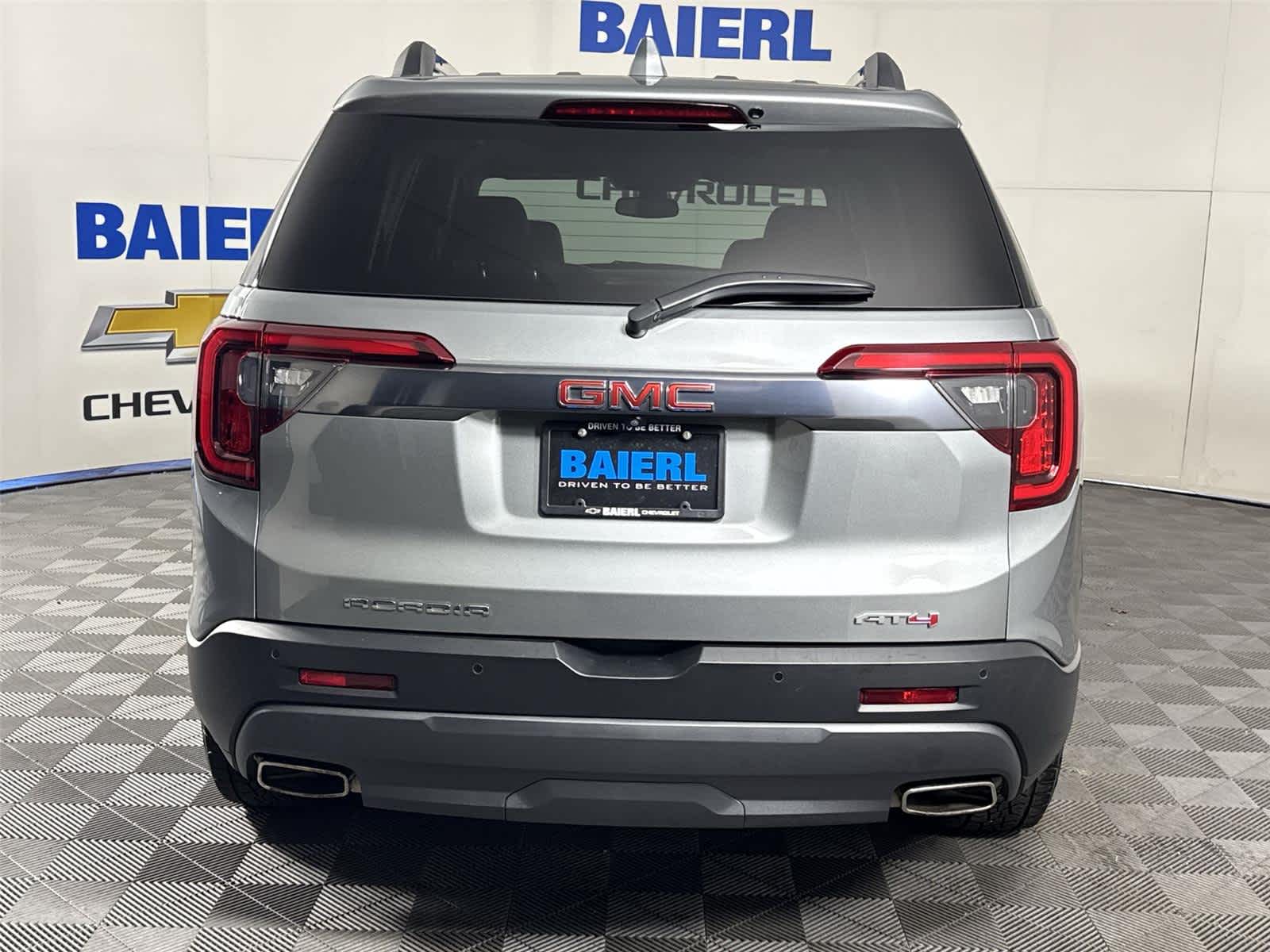 Thumbnail: 2023 GMC Acadia - 4