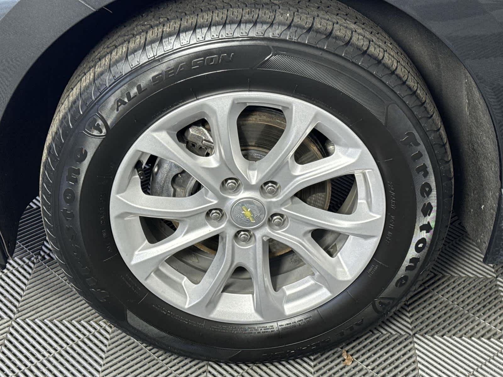 Thumbnail: 2018 Chevrolet Equinox - 11