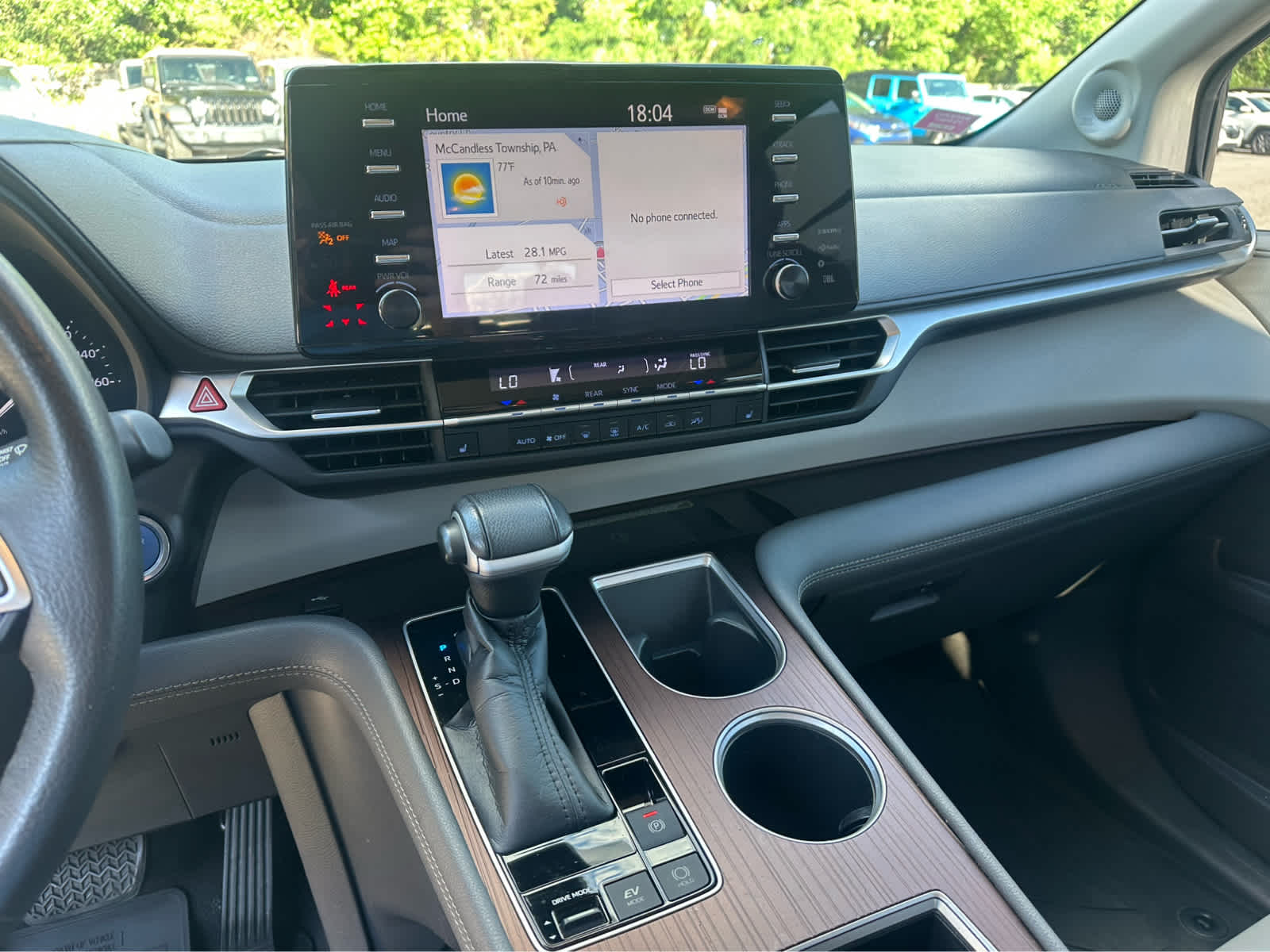 Thumbnail: 2021 Toyota Sienna - 13
