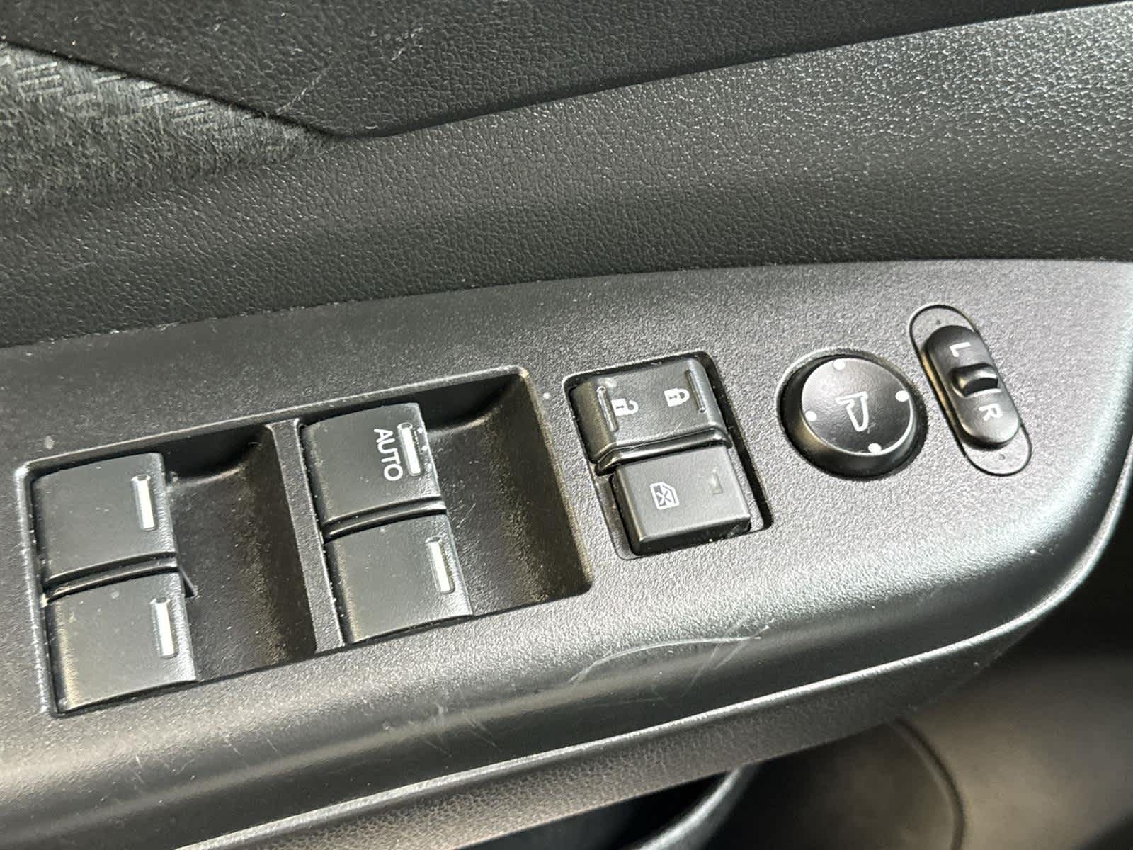 Thumbnail: 2015 Honda CR-V - 22