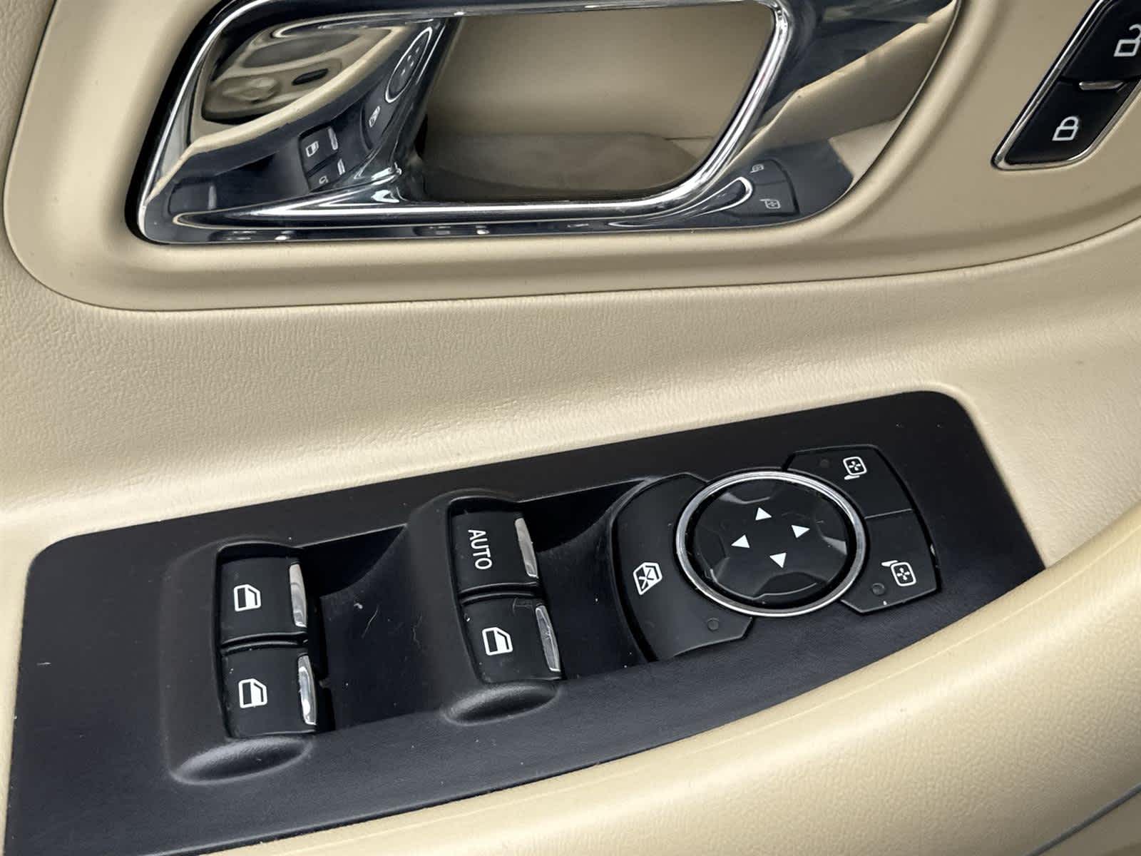 Thumbnail: 2017 Ford Taurus - 22