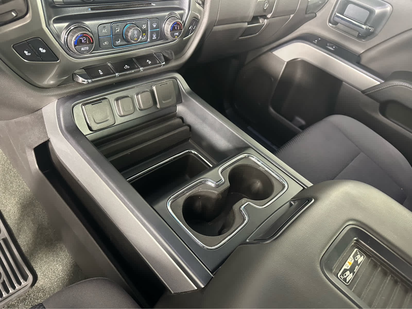 Thumbnail: 2018 Chevrolet Silverado 1500 - 14