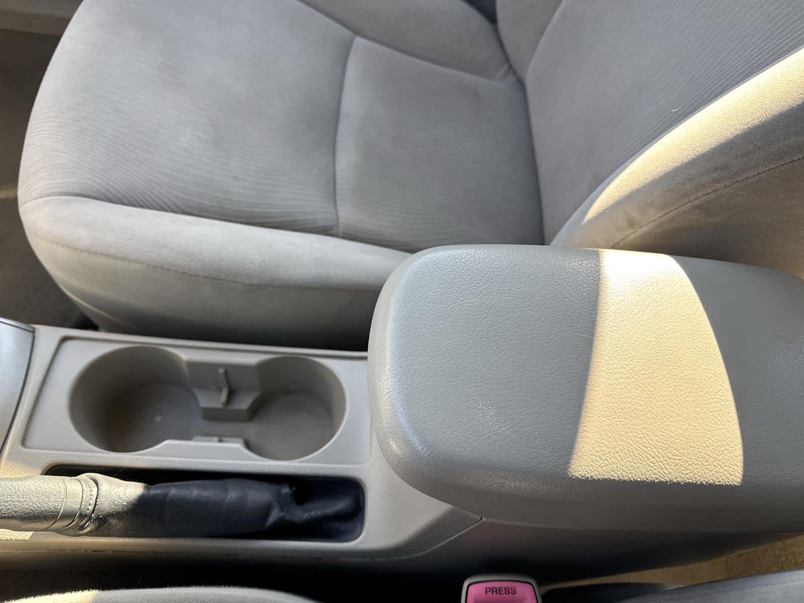 Thumbnail: 2011 Toyota Corolla - 30