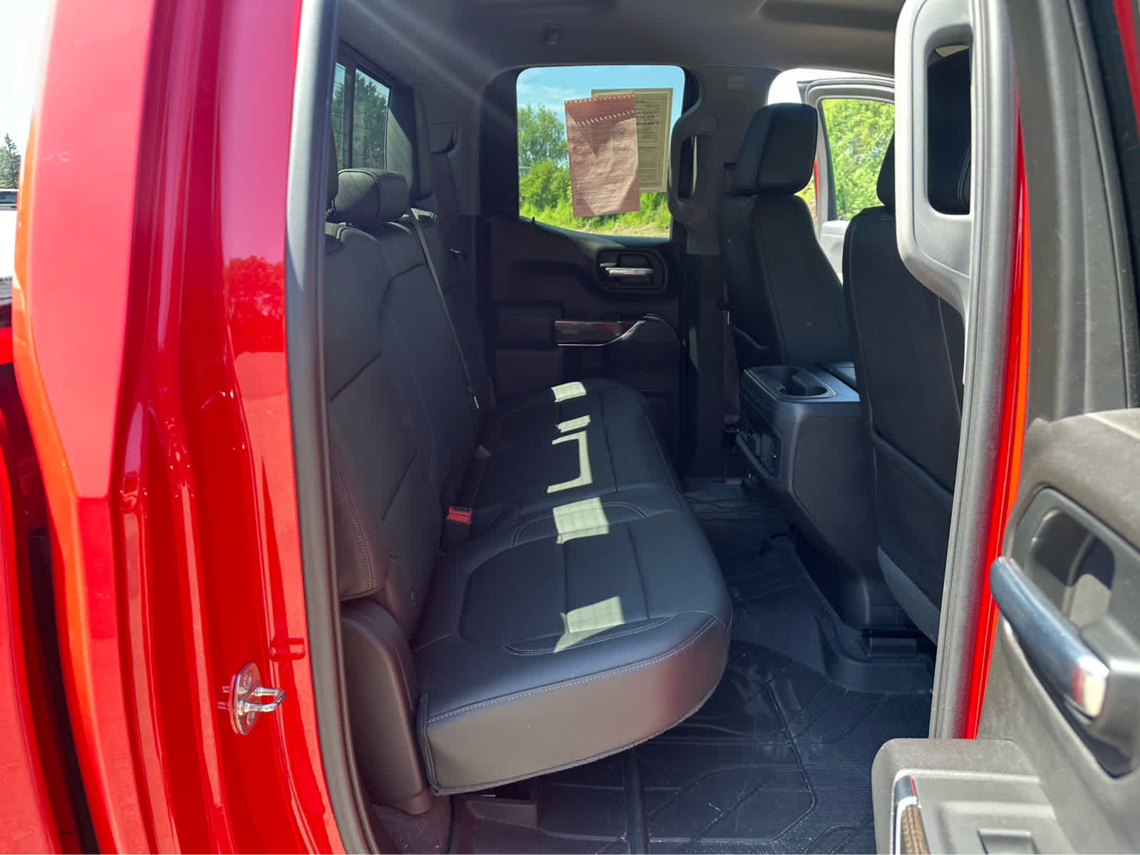 Thumbnail: 2019 Chevrolet Silverado 1500 - 21