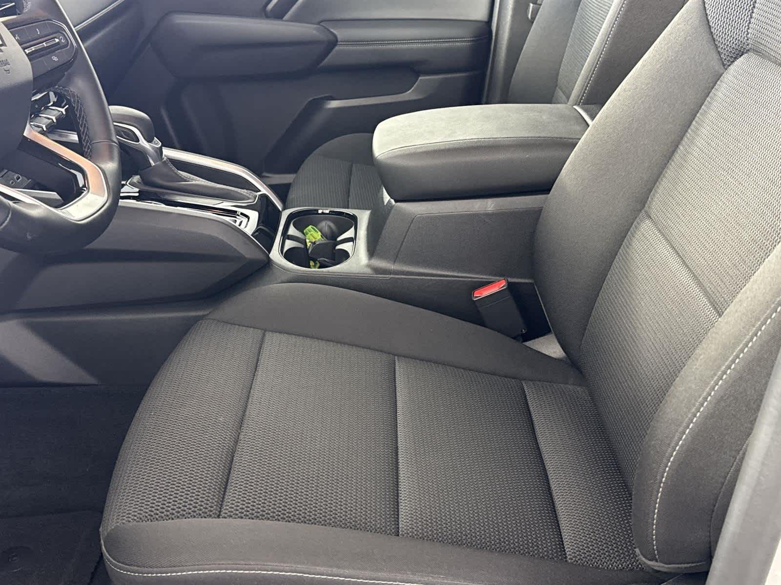 Thumbnail: 2024 Chevrolet Colorado - 11