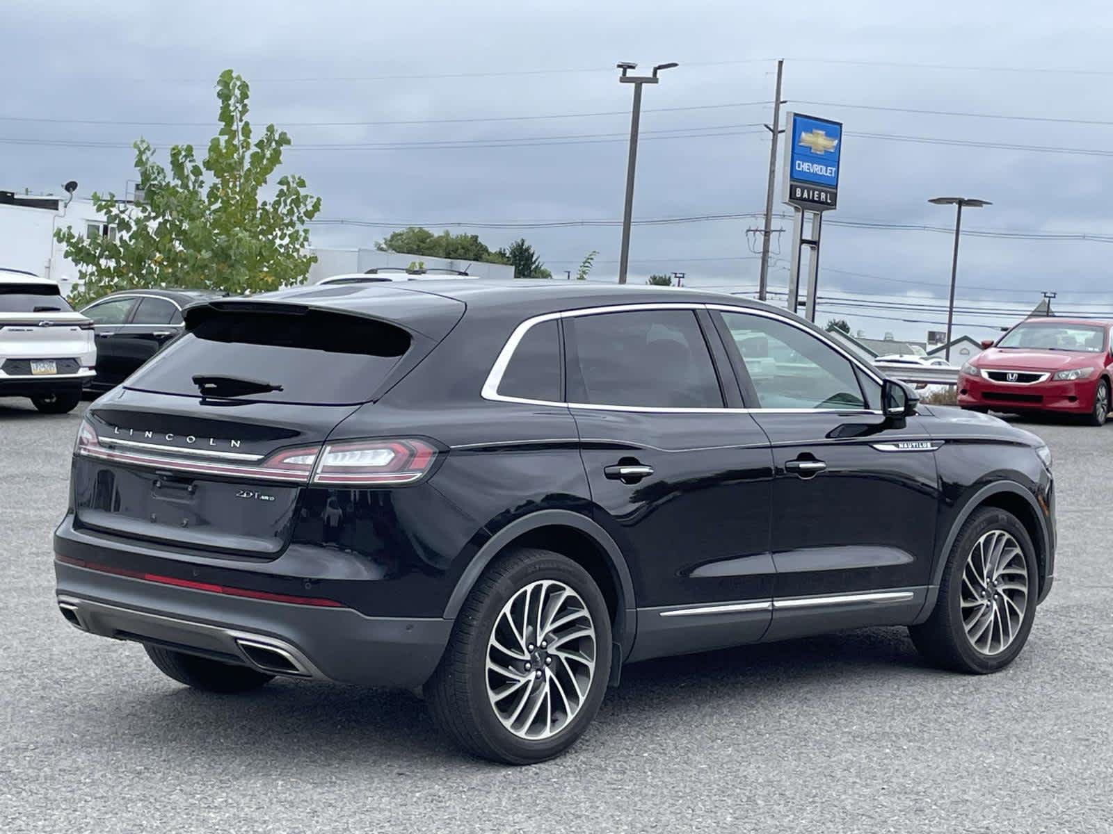 Thumbnail: 2020 Lincoln Nautilus - 5