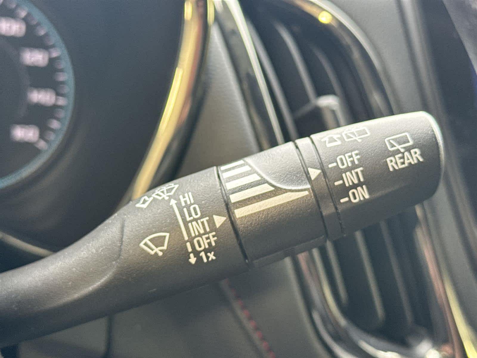 Thumbnail: 2022 Chevrolet Equinox - 31