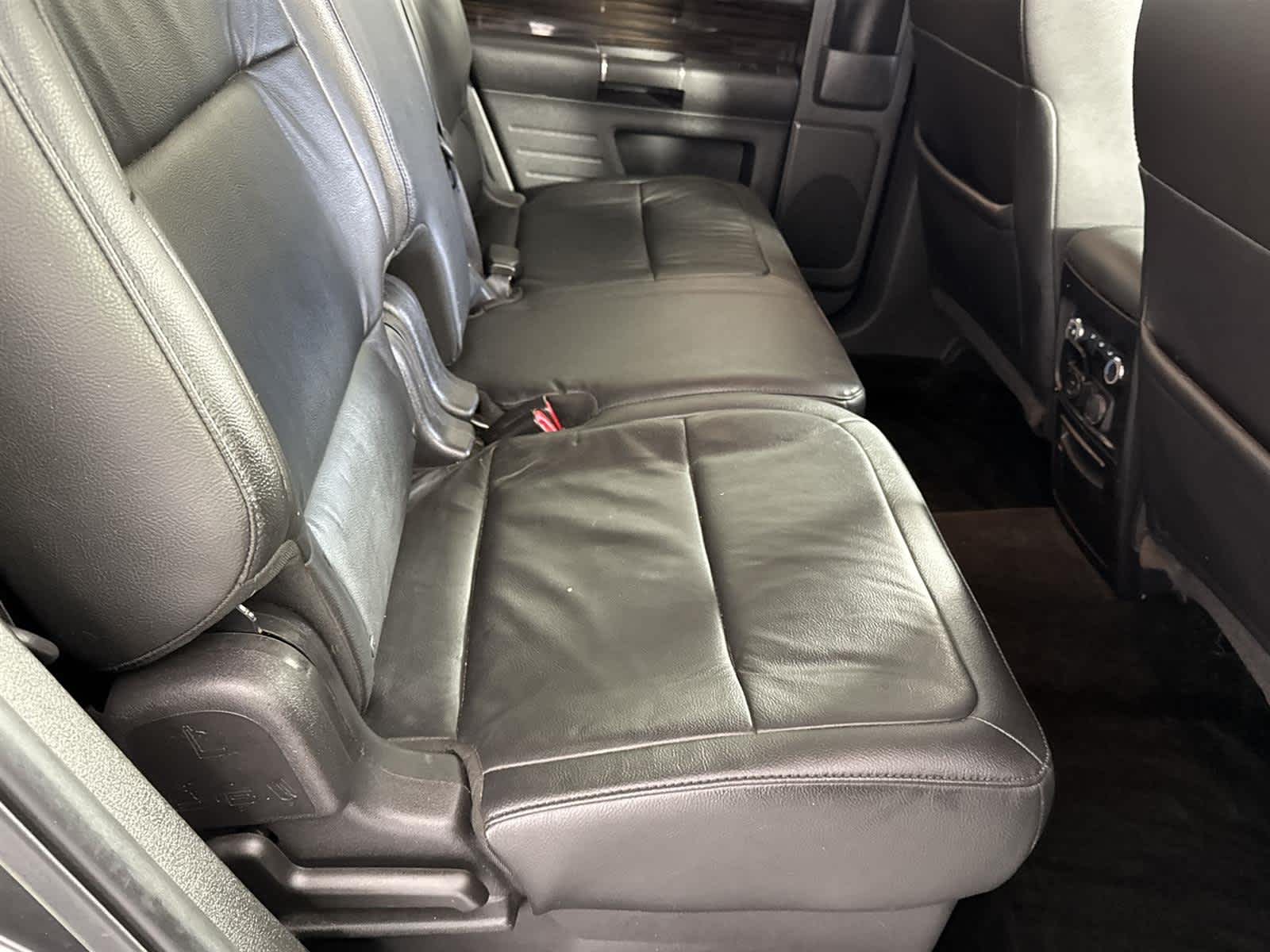 Thumbnail: 2016 Ford Flex - 16