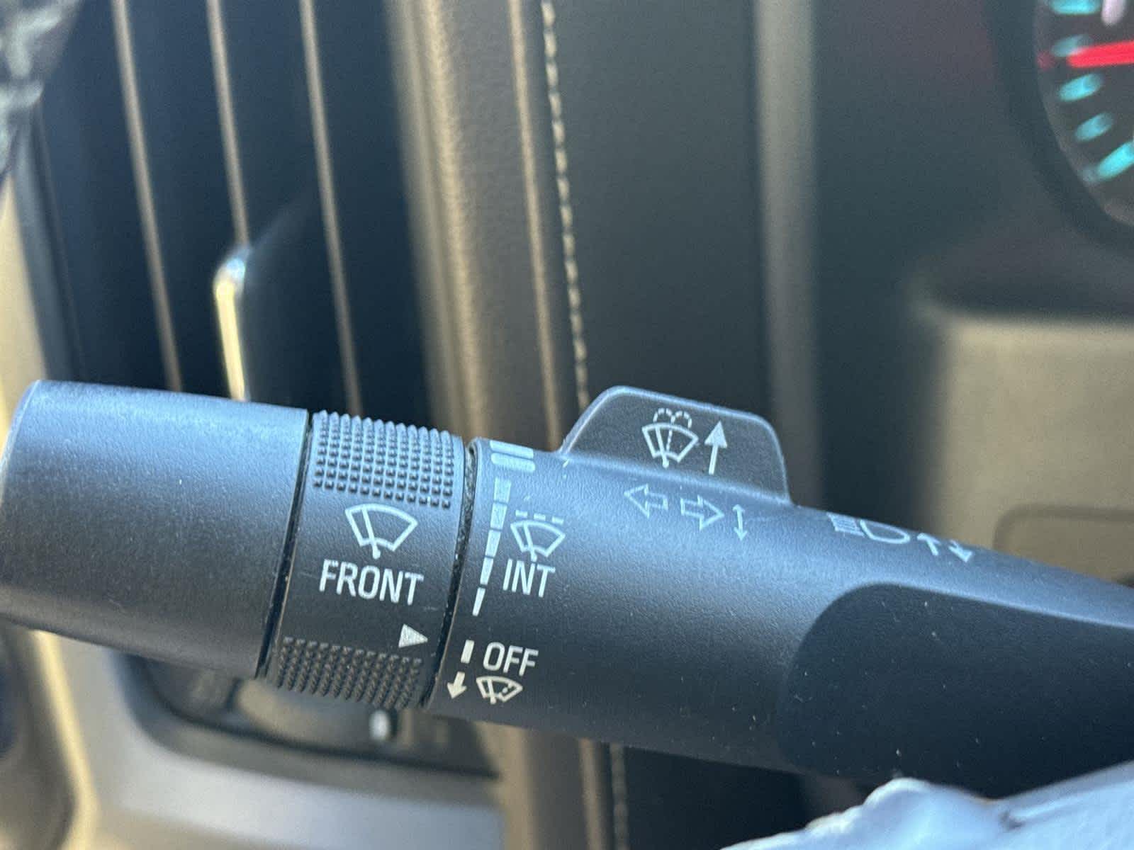 Thumbnail: 2015 Chevrolet Silverado 1500 - 27